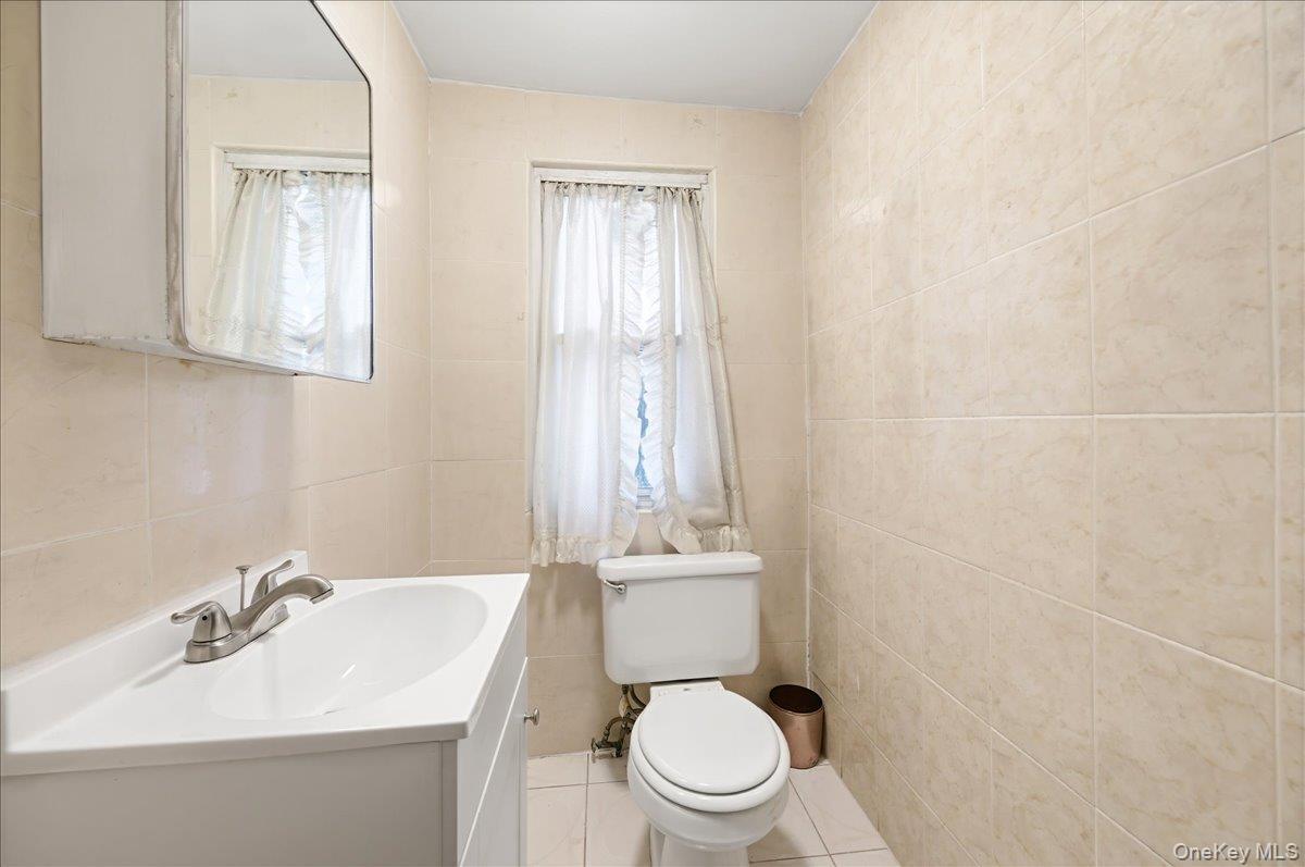 Single Family Holland  Bronx, NY 10467, MLS-970381-9