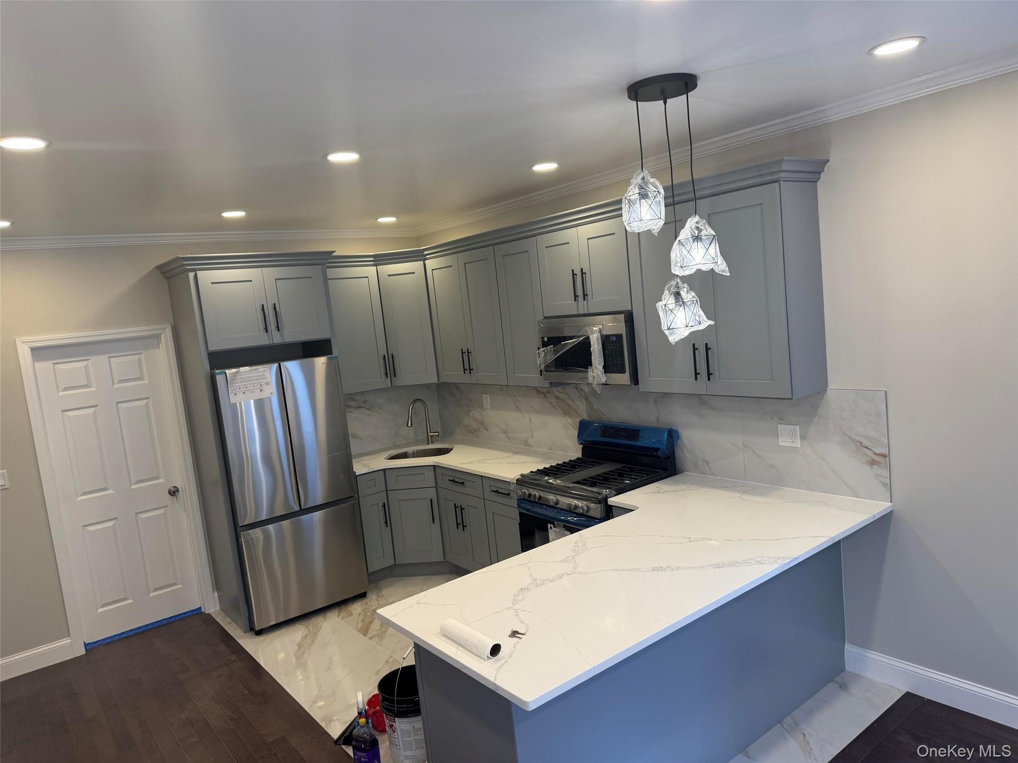 Single Family Legion  Brooklyn, NY 11212, MLS-970392-14