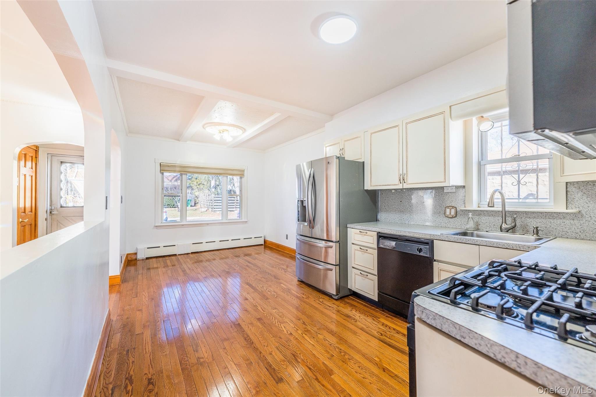 Single Family 168th  Queens, NY 11365, MLS-970393-6