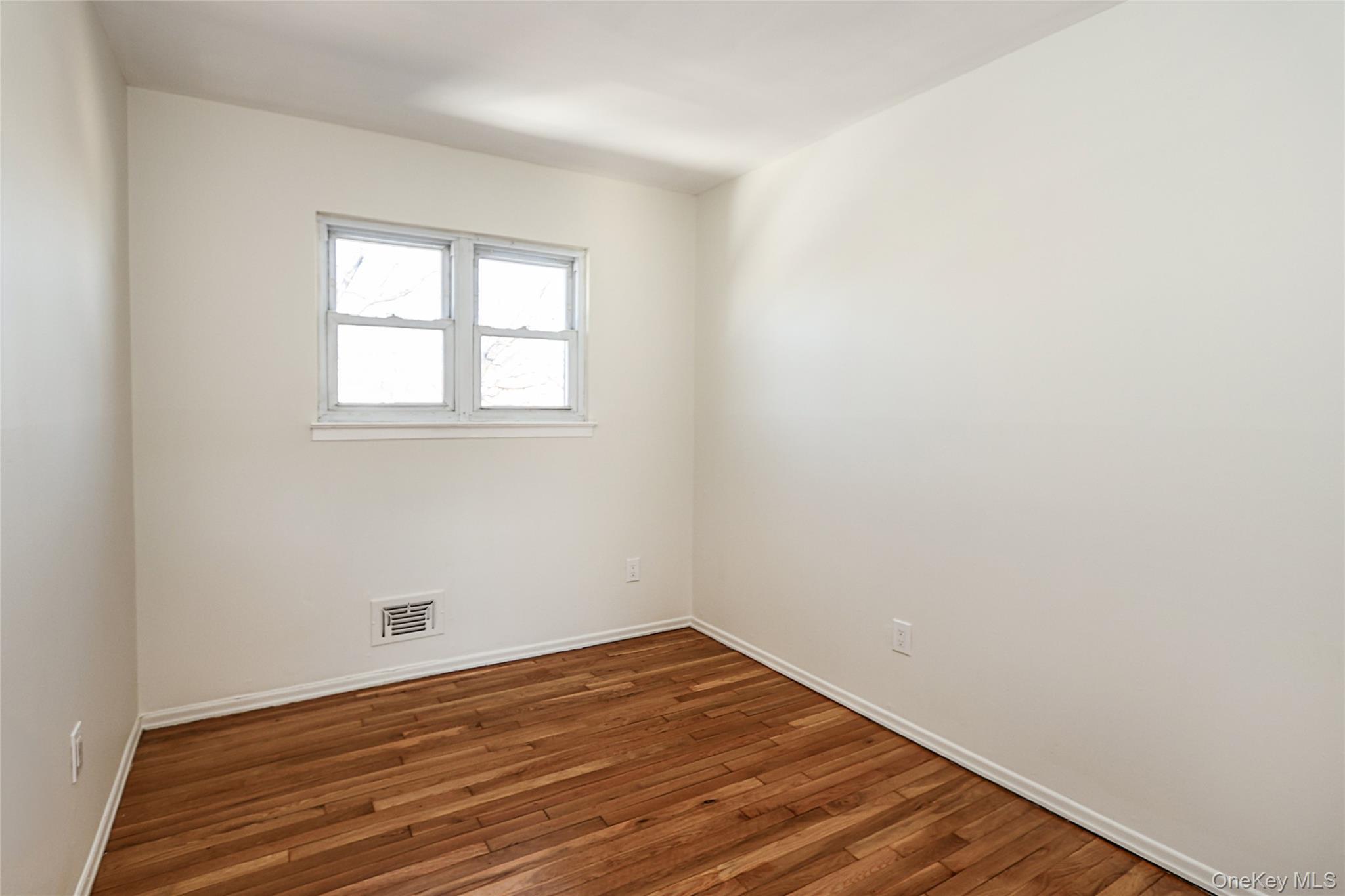 Single Family 132nd Queens, NY 11413, MLS-970413-14