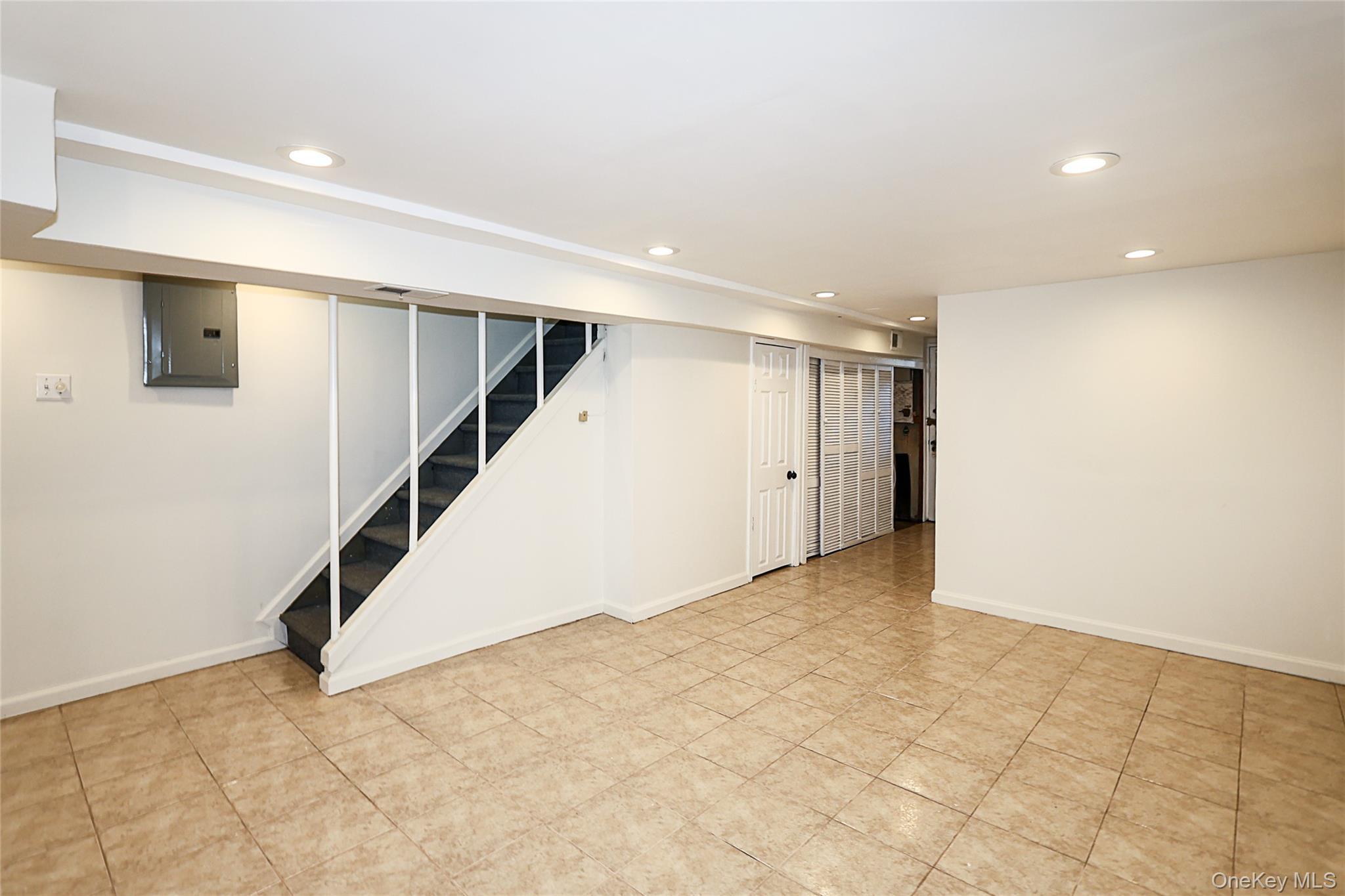 Single Family 132nd Queens, NY 11413, MLS-970413-17