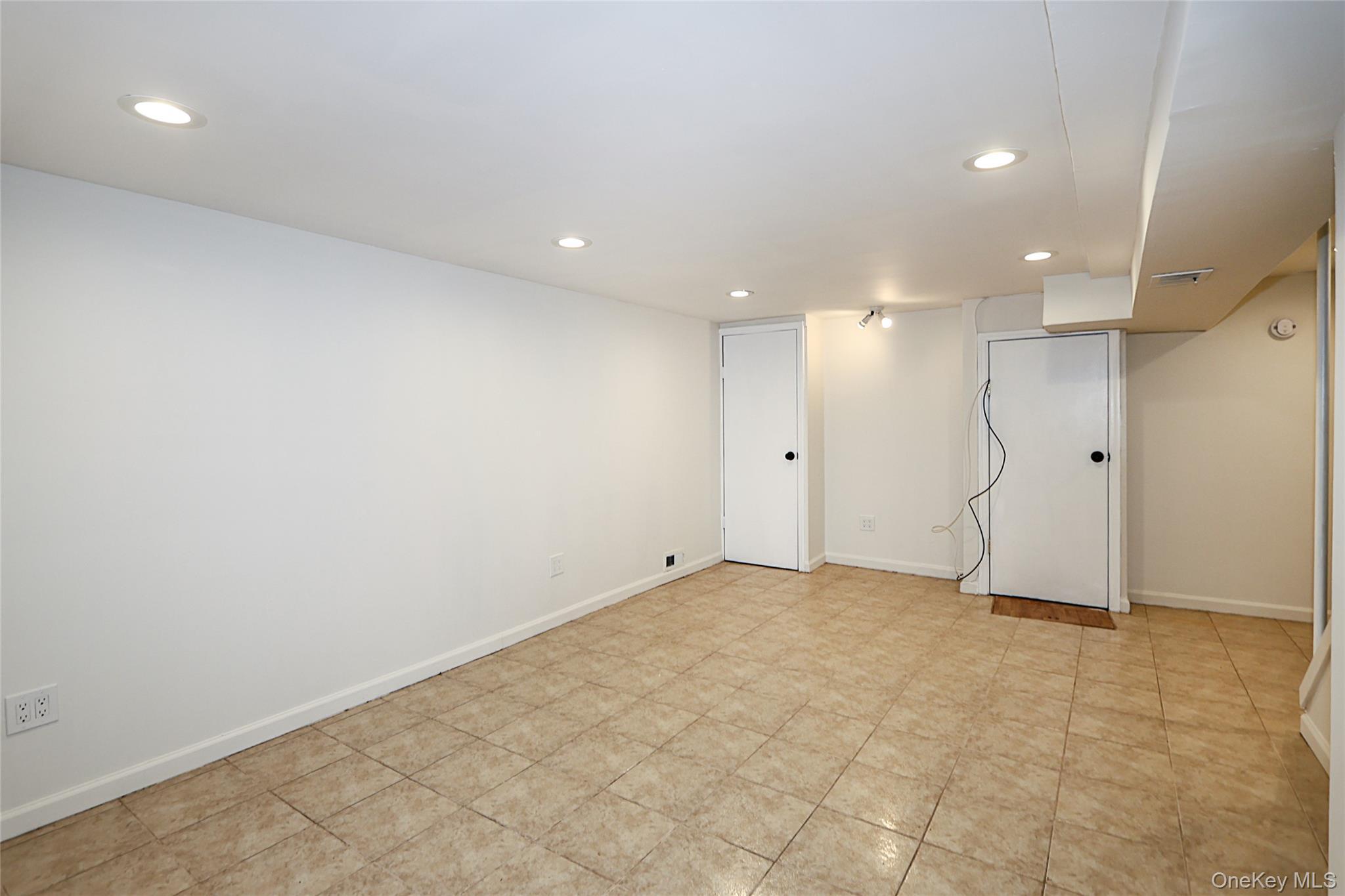 Single Family 132nd Queens, NY 11413, MLS-970413-19