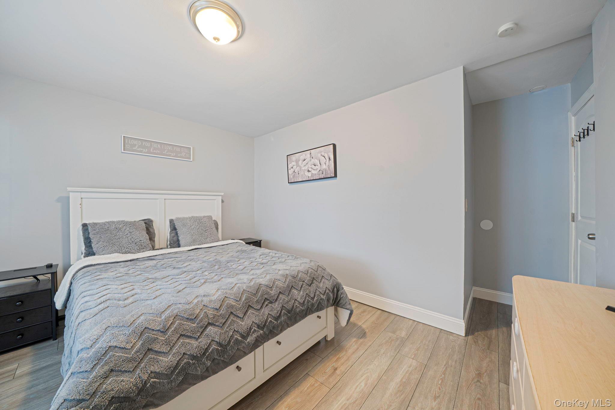 Single Family Market Suffolk County, NY 11951, MLS-970414-13