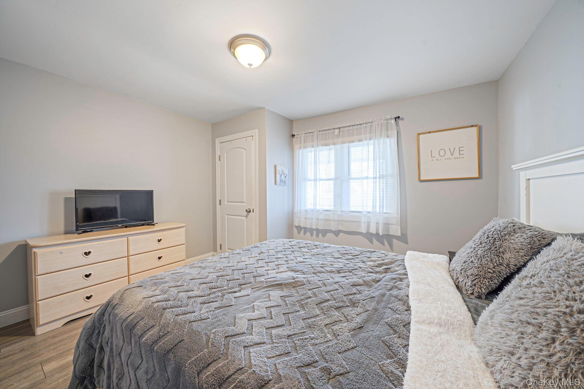 Single Family Market Suffolk County, NY 11951, MLS-970414-14