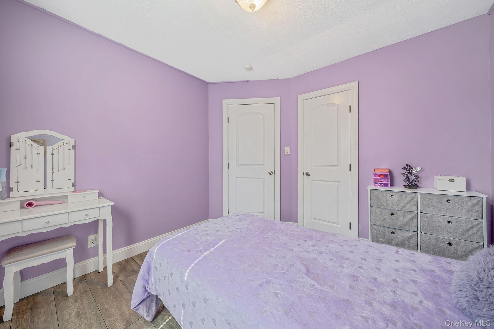 Single Family Market Suffolk County, NY 11951, MLS-970414-16