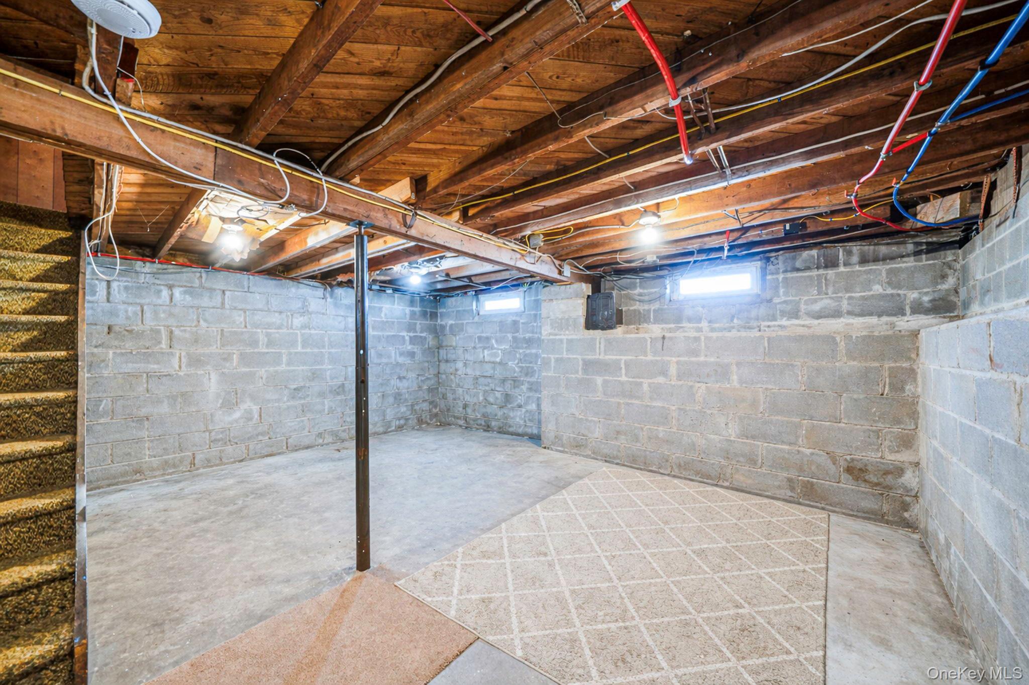 Single Family Market Suffolk County, NY 11951, MLS-970414-30