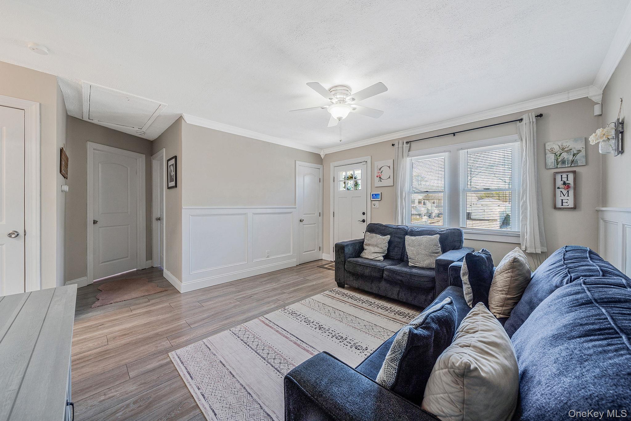 Single Family Market Suffolk County, NY 11951, MLS-970414-6