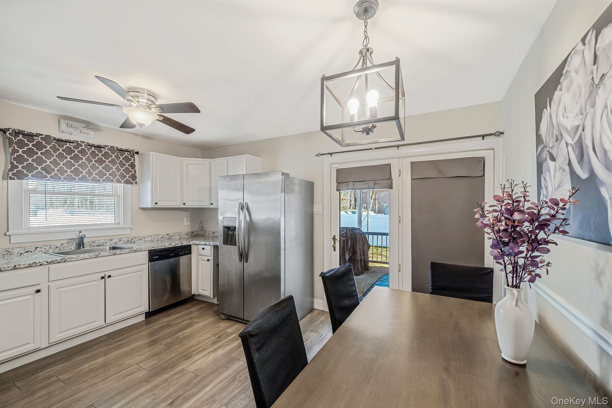 Single Family Market Suffolk County, NY 11951, MLS-970414-7