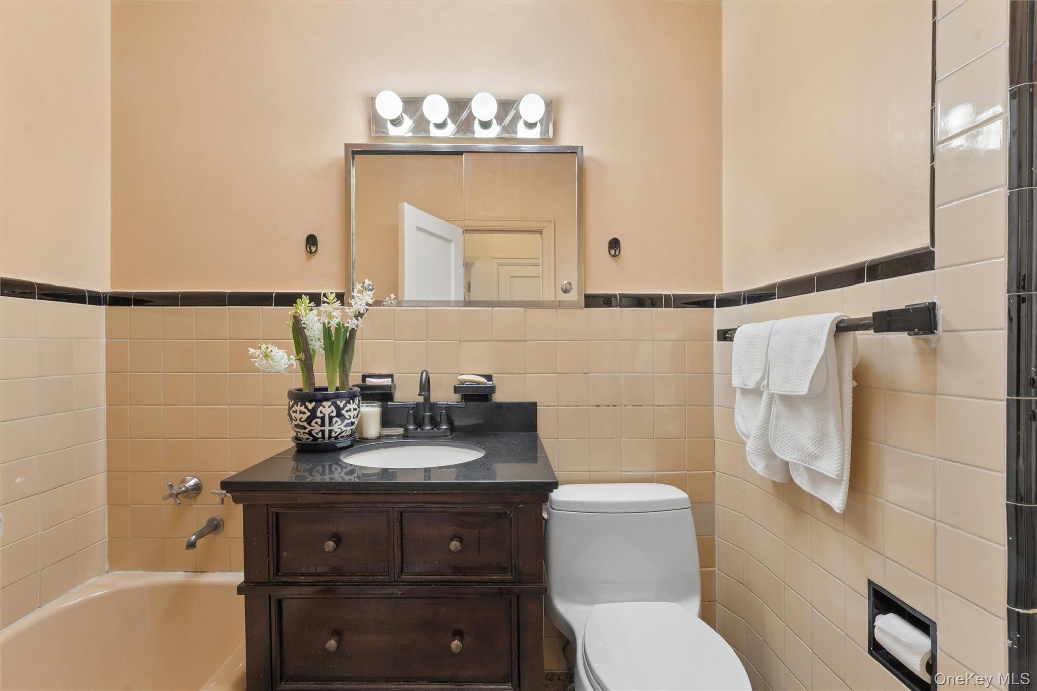 Single Family 67th Queens, NY 11374, MLS-970452-13