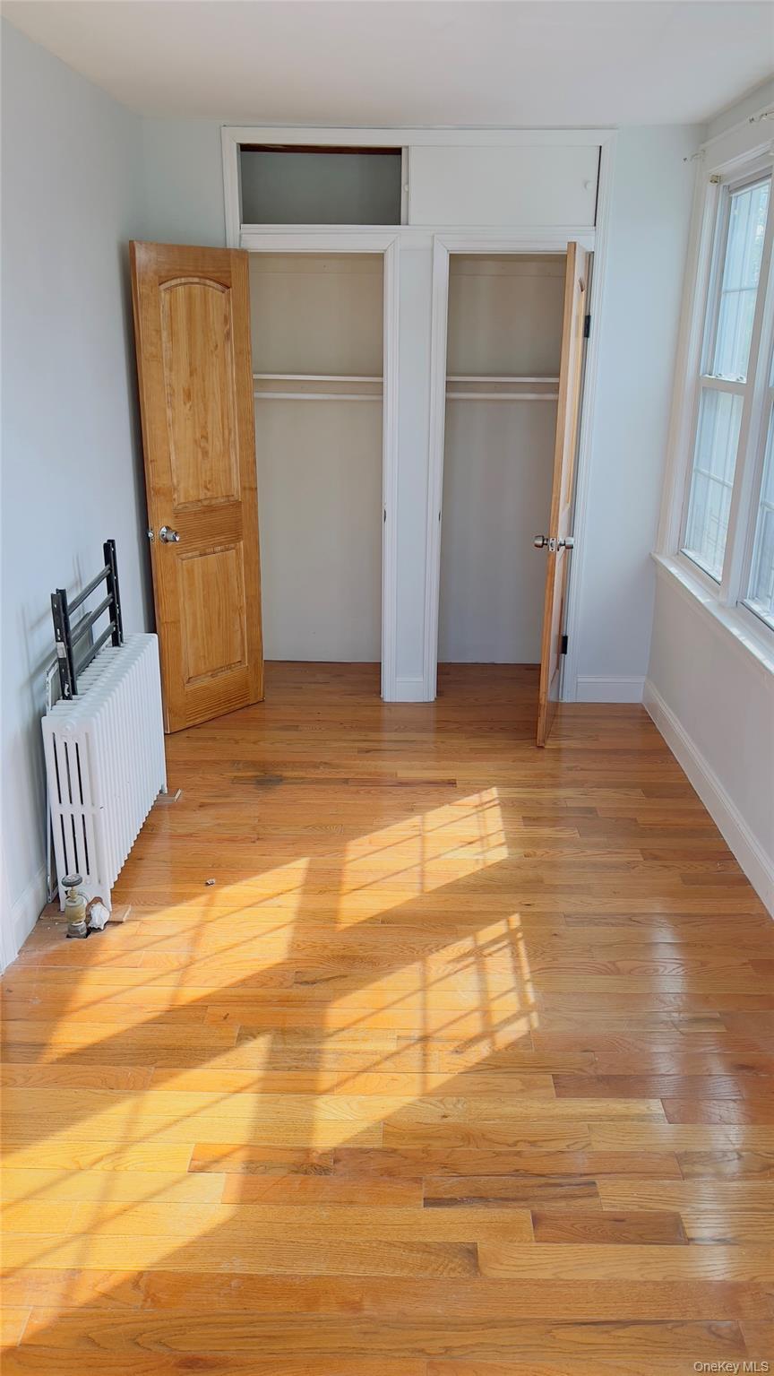 Single Family Whitelaw  Queens, NY 11417, MLS-970453-6