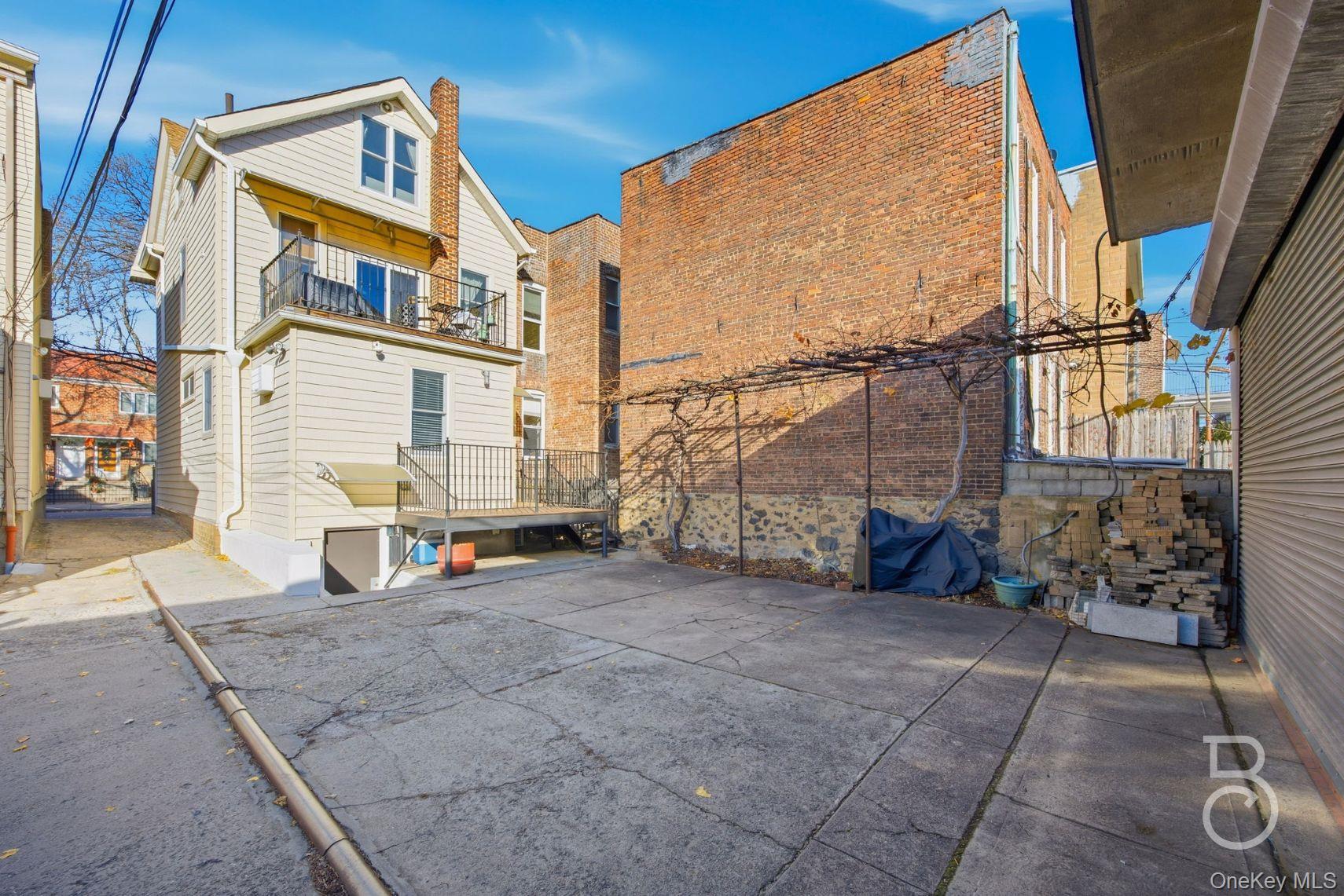 Single Family 41st  Queens, NY 11103, MLS-970460-22