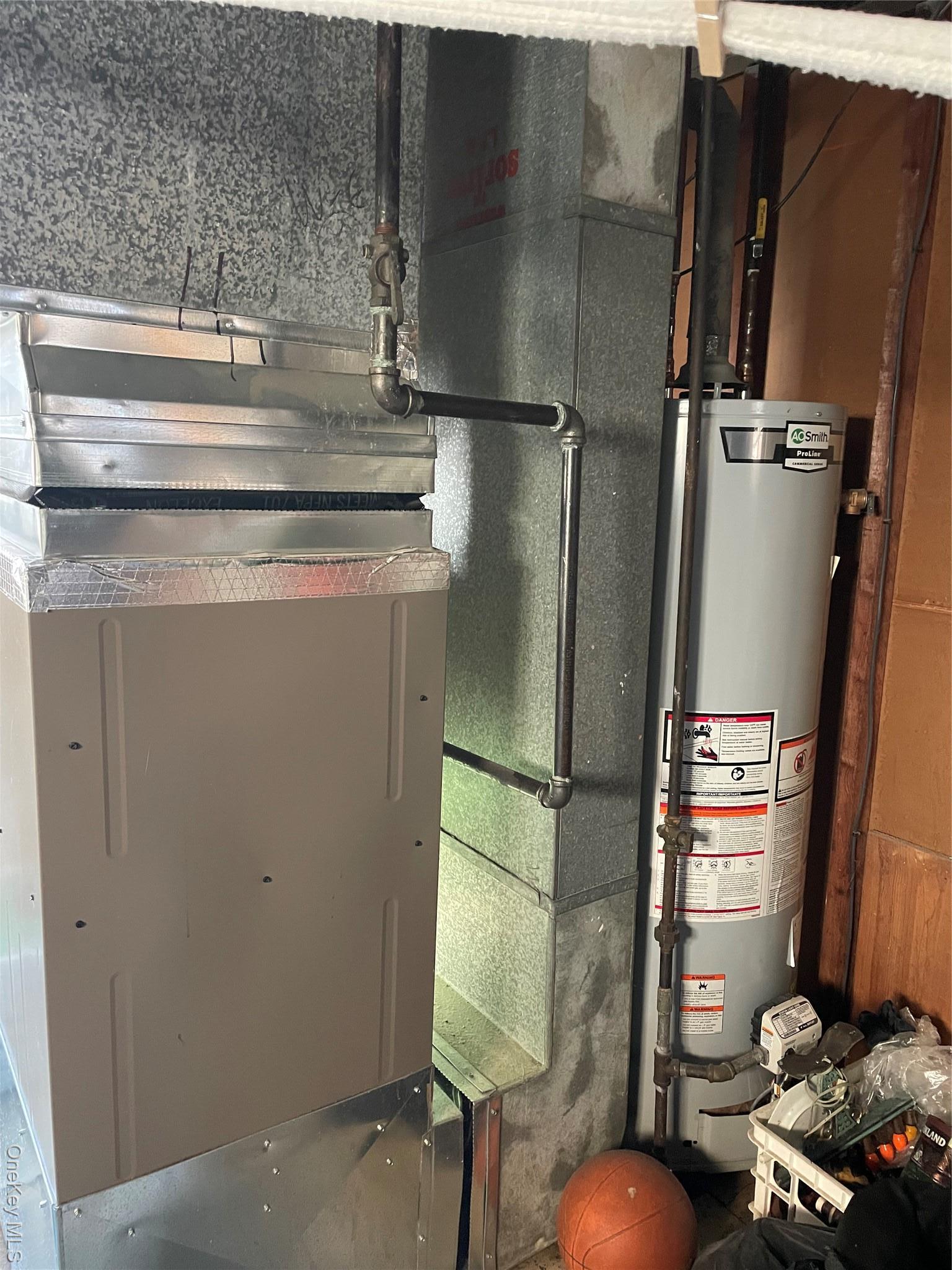 Single Family 20th Queens, NY 11357, MLS-970476-18