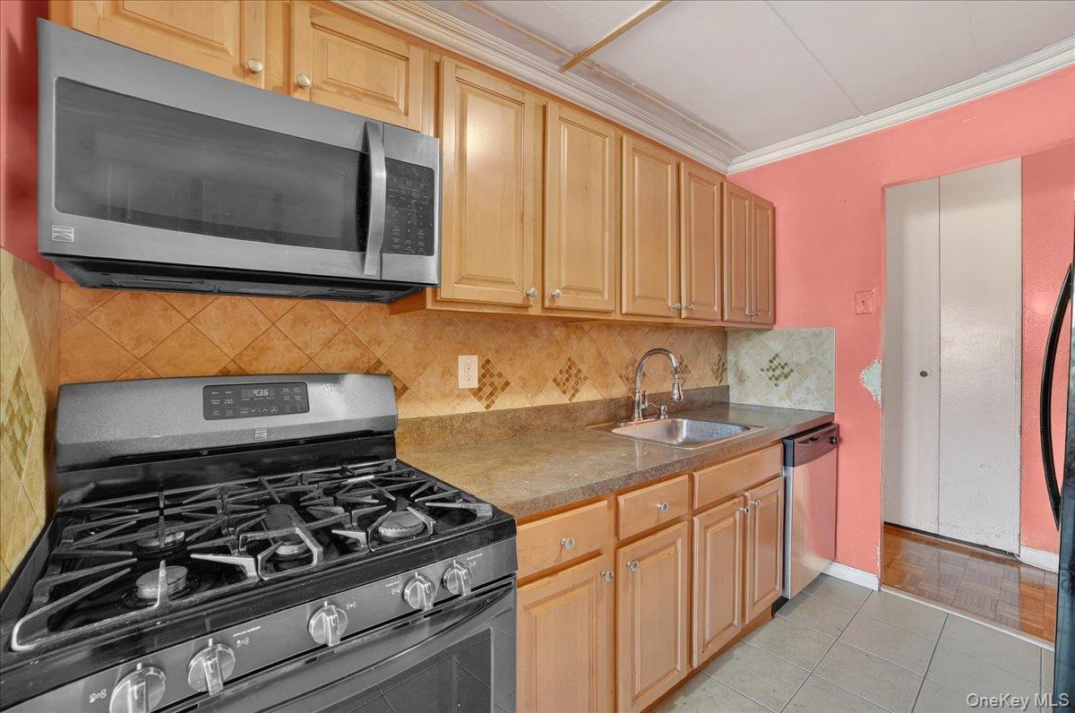 Coop Park  Westchester County, NY 10550, MLS-970481-7