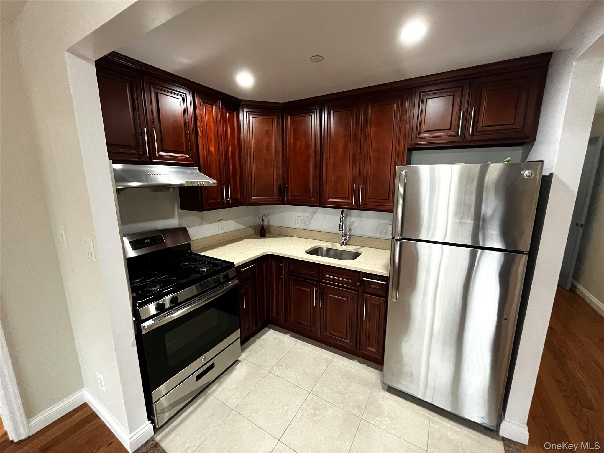 Condo Queens Queens, NY 11377, MLS-970499-3