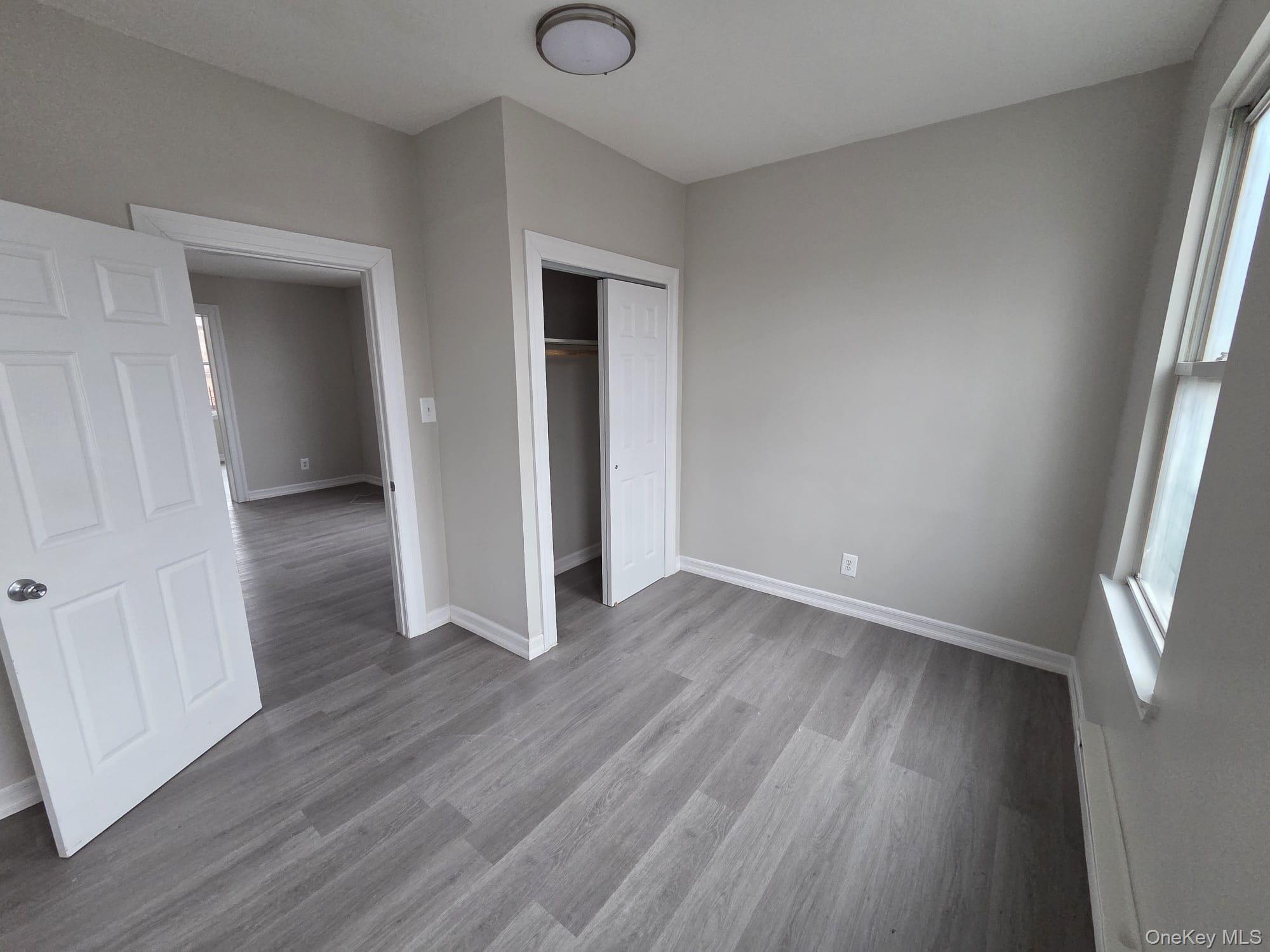 Single Family 215th  Bronx, NY 10469, MLS-970510-10