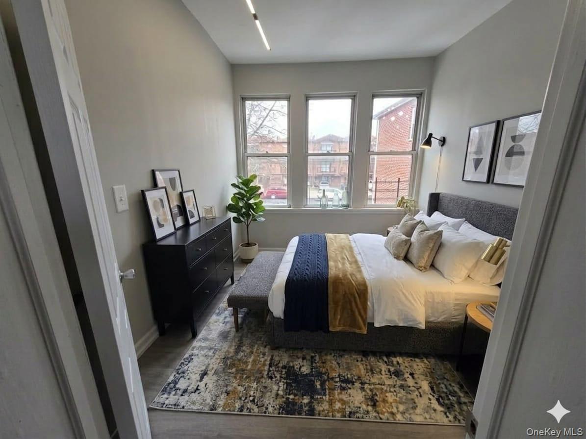 Single Family 215th  Bronx, NY 10469, MLS-970510-14