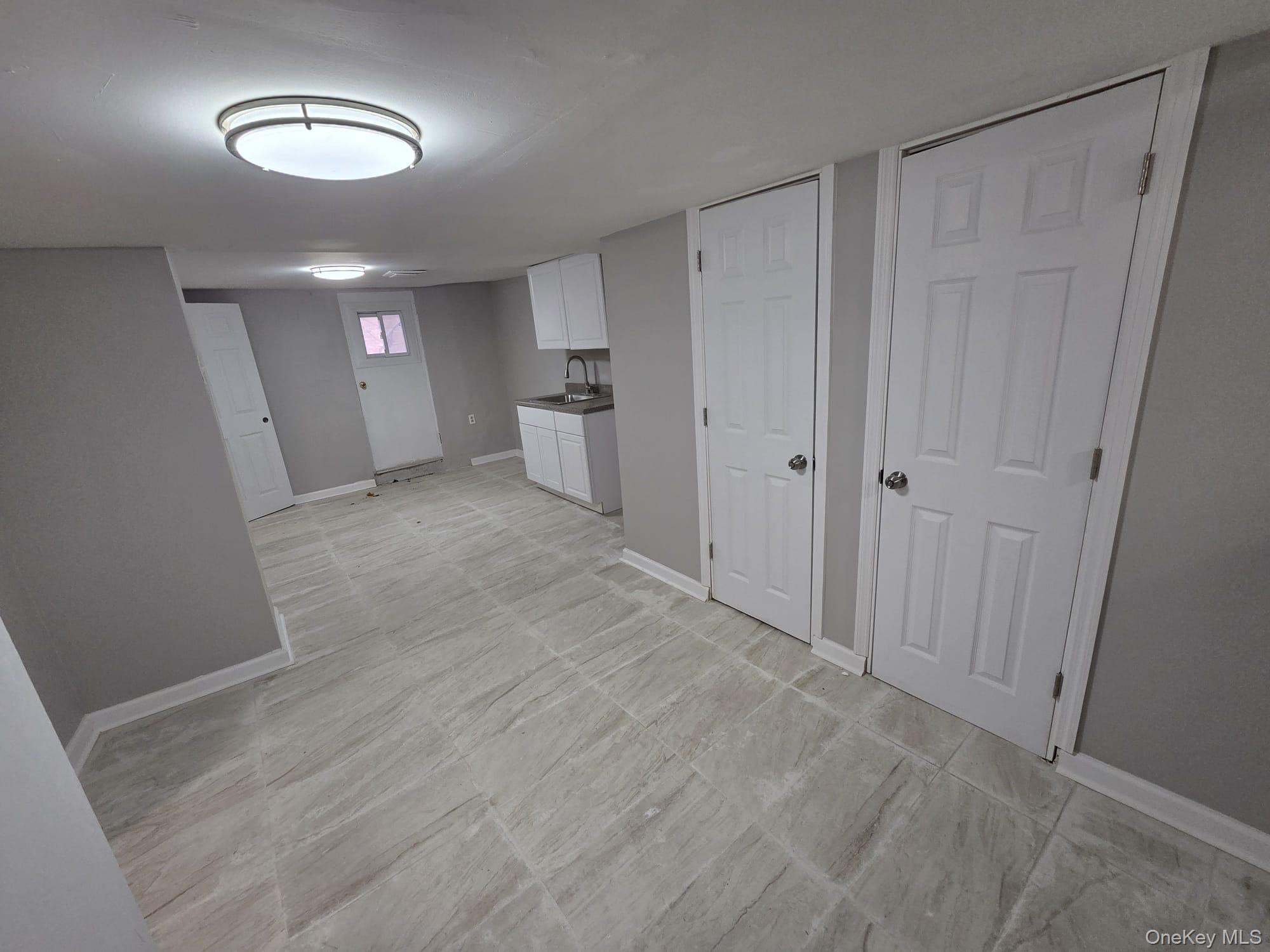 Single Family 215th  Bronx, NY 10469, MLS-970510-17