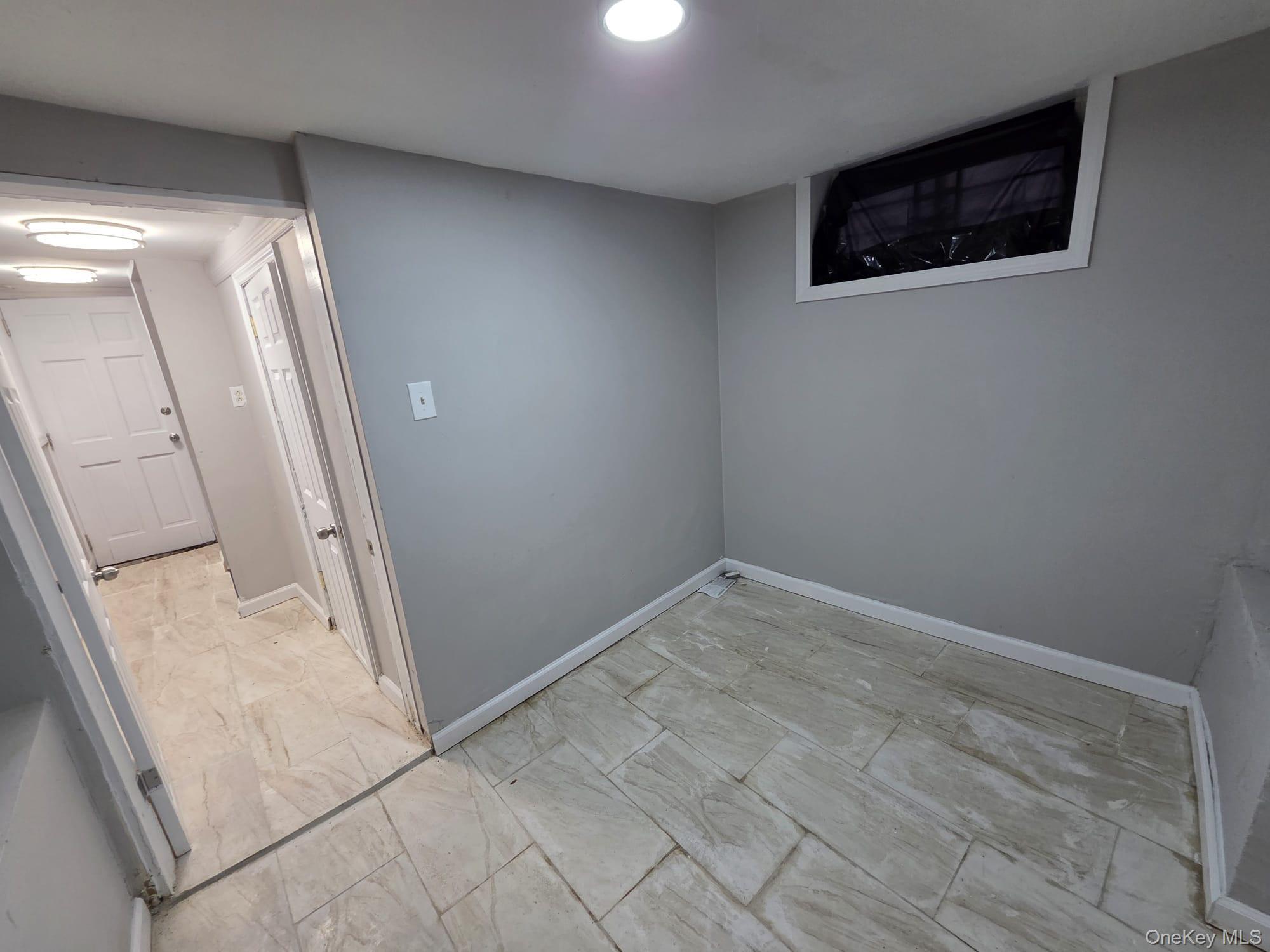 Single Family 215th  Bronx, NY 10469, MLS-970510-20