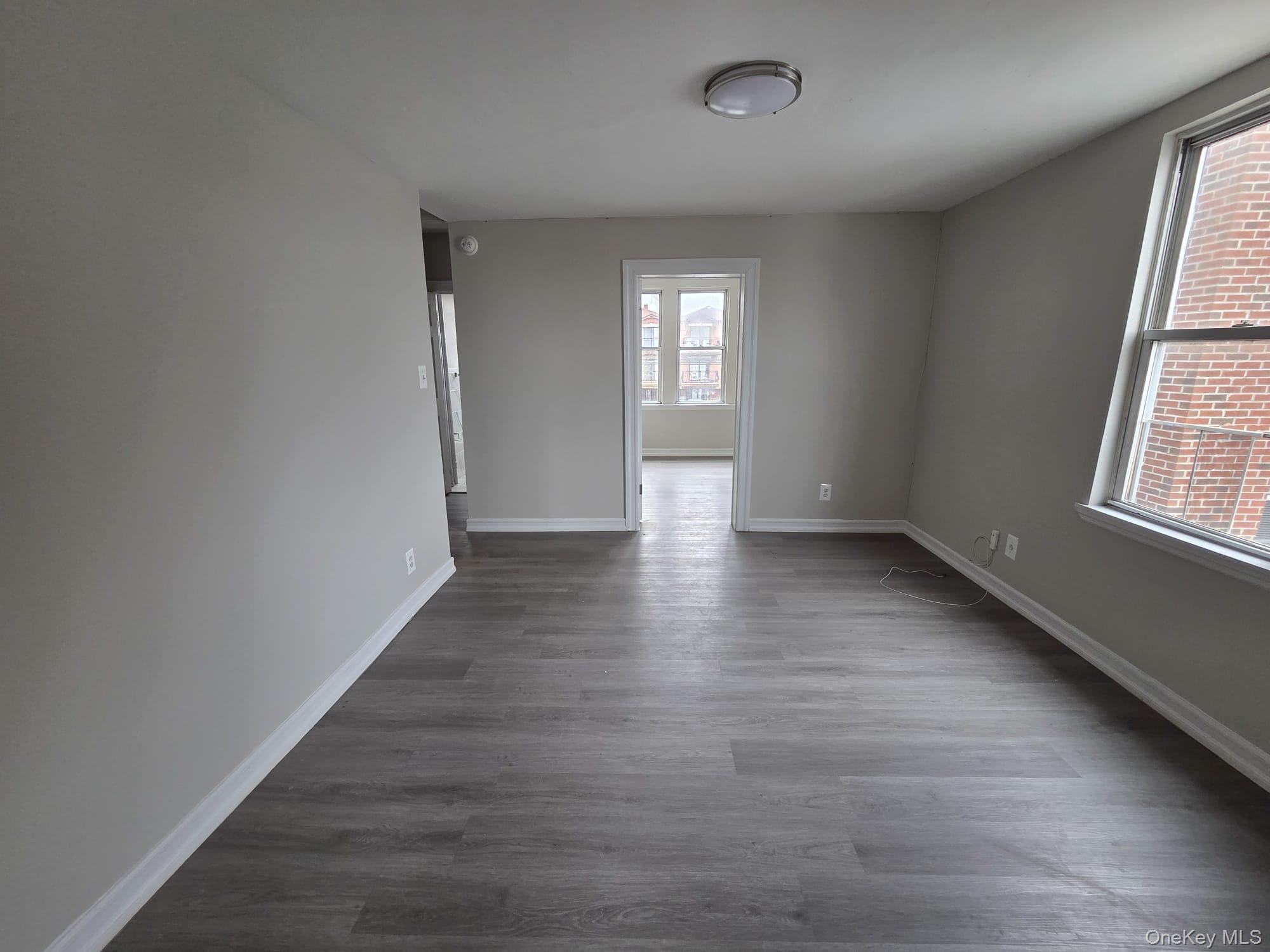 Single Family 215th  Bronx, NY 10469, MLS-970510-6