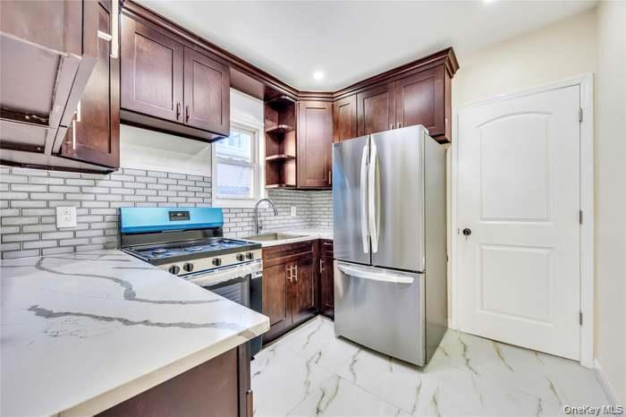 Single Family 204th  Queens, NY 11423, MLS-970513-8