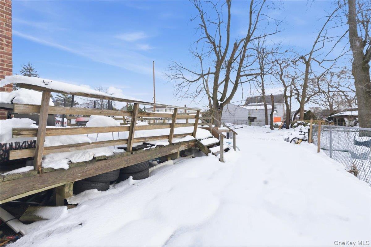 Single Family Oak  Nassau County, NY 11096, MLS-970519-17