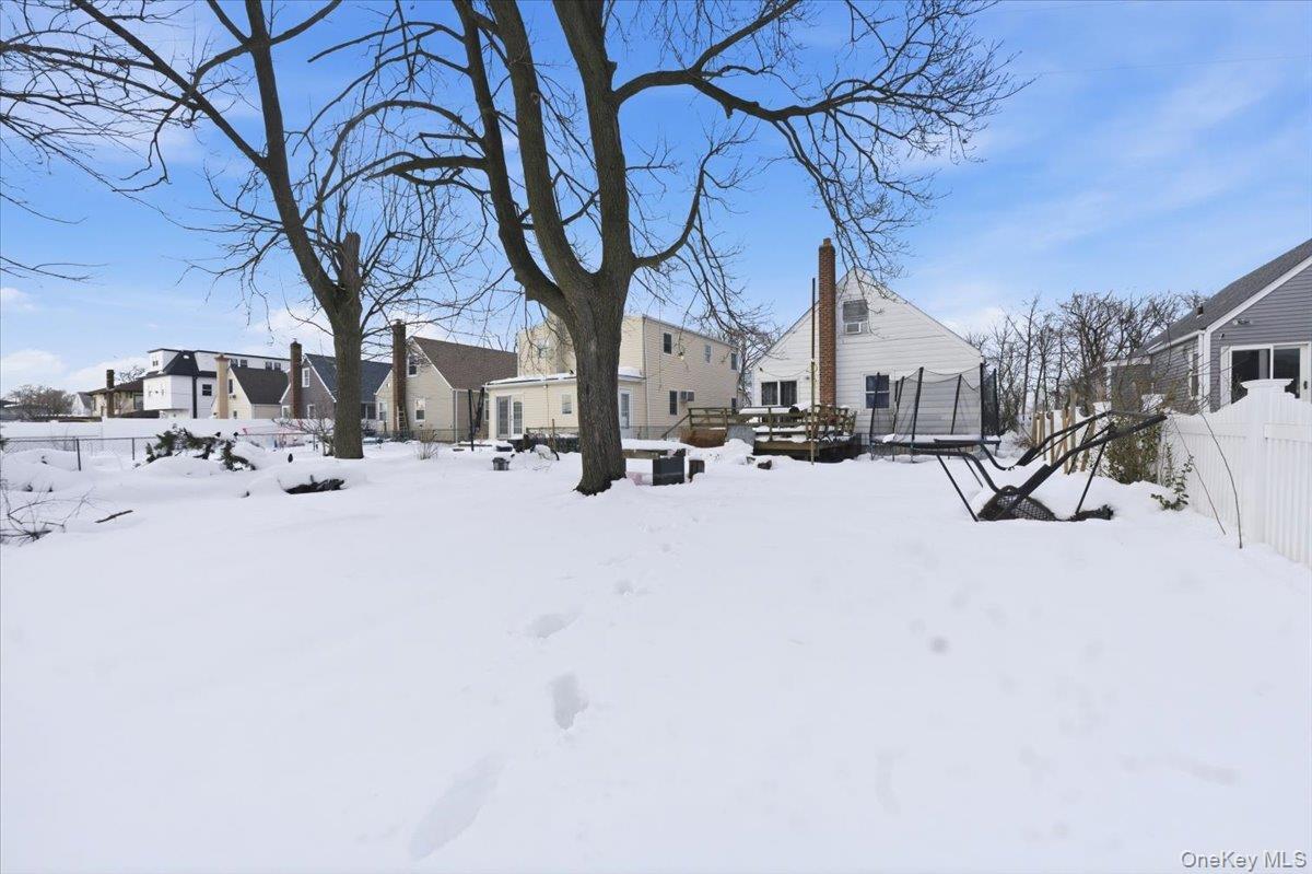 Single Family Oak  Nassau County, NY 11096, MLS-970519-18