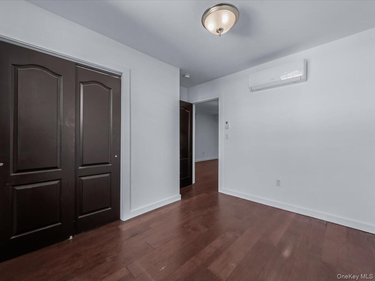 Single Family Noll  Brooklyn, NY 11206, MLS-970526-24