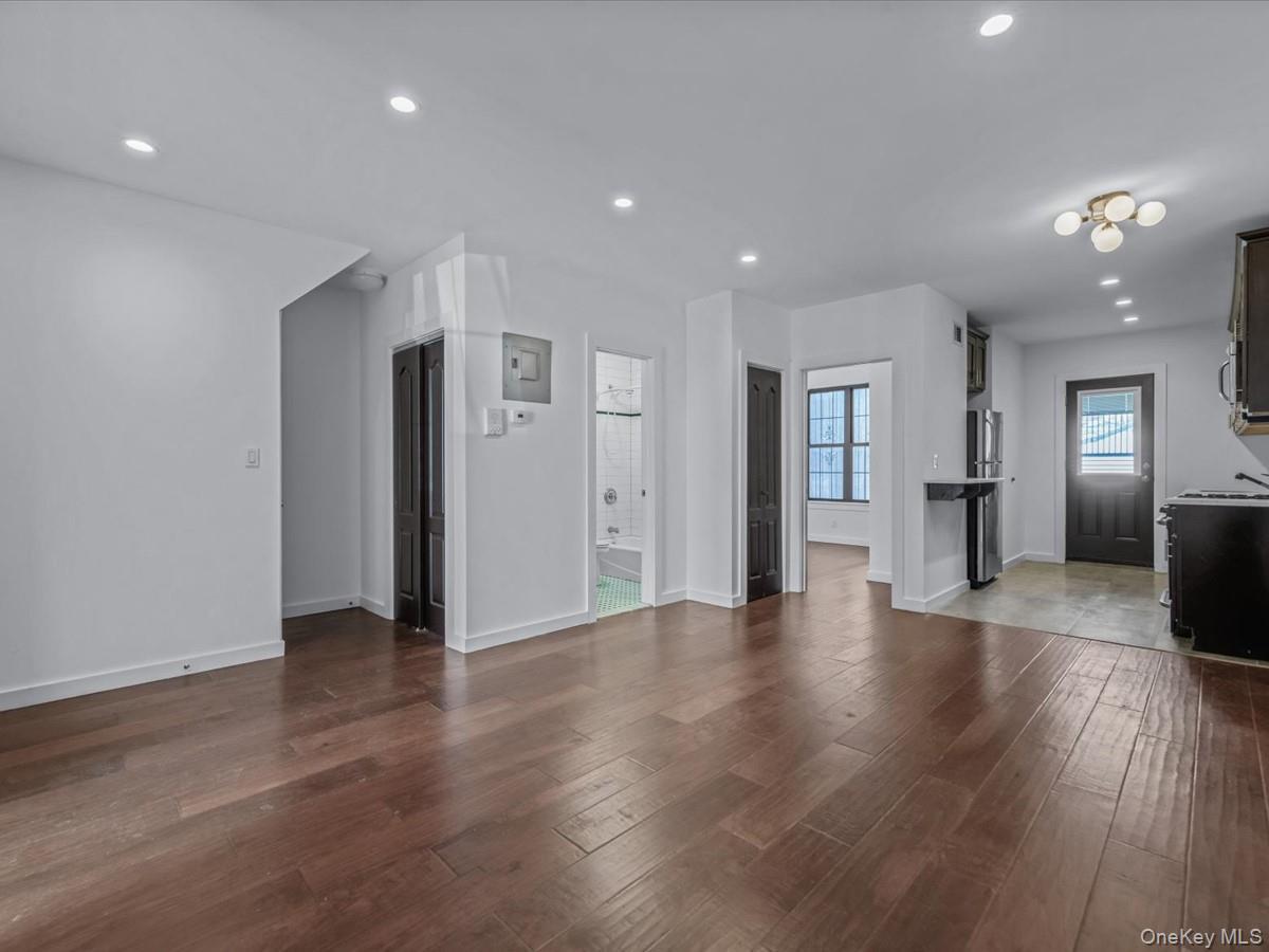 Single Family Noll  Brooklyn, NY 11206, MLS-970526-4