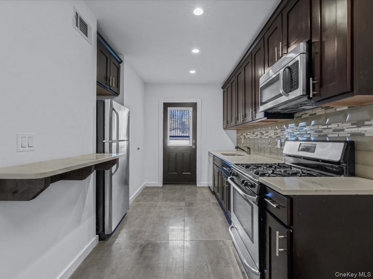 Single Family Noll  Brooklyn, NY 11206, MLS-970526-5