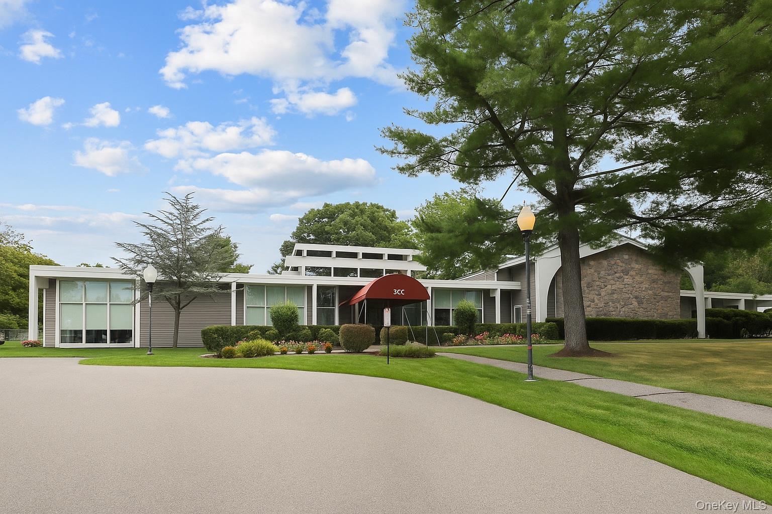 Condo Jefferson Westchester County, NY 10598, MLS-970531-23