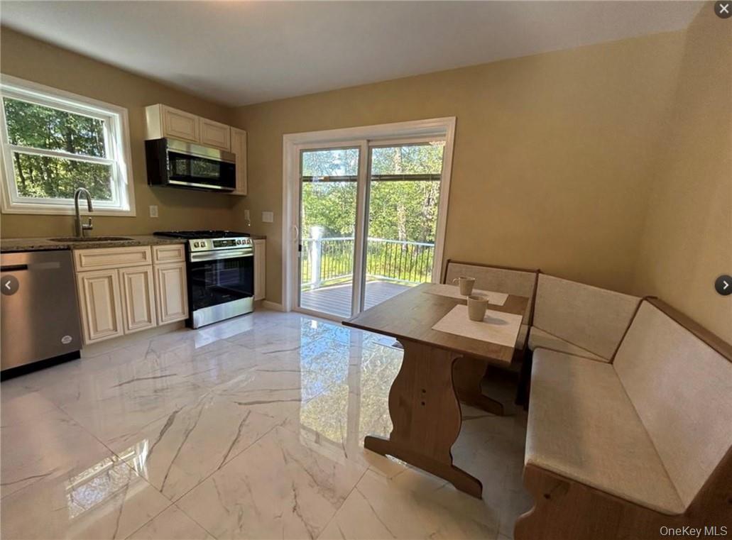 Single Family Daly Orange County, NY 10940, MLS-970540-4