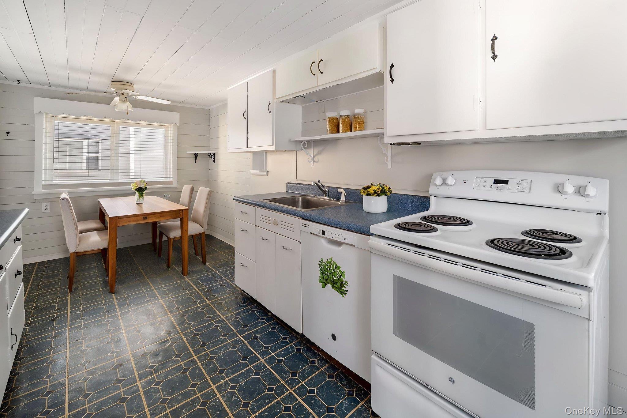 Single Family Main  Out Of Area, NY 12122, MLS-970552-16