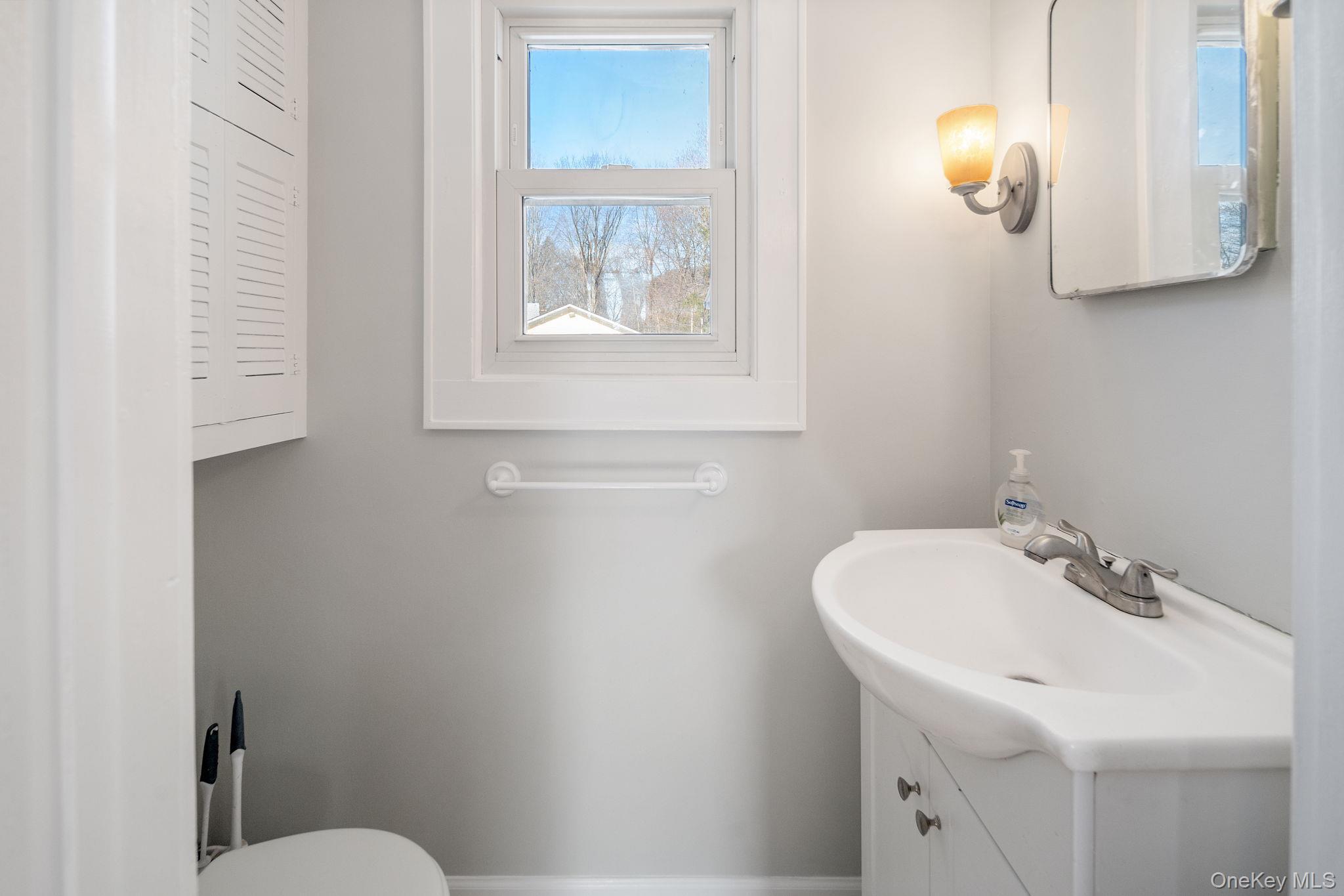 Single Family Main  Out Of Area, NY 12122, MLS-970552-8