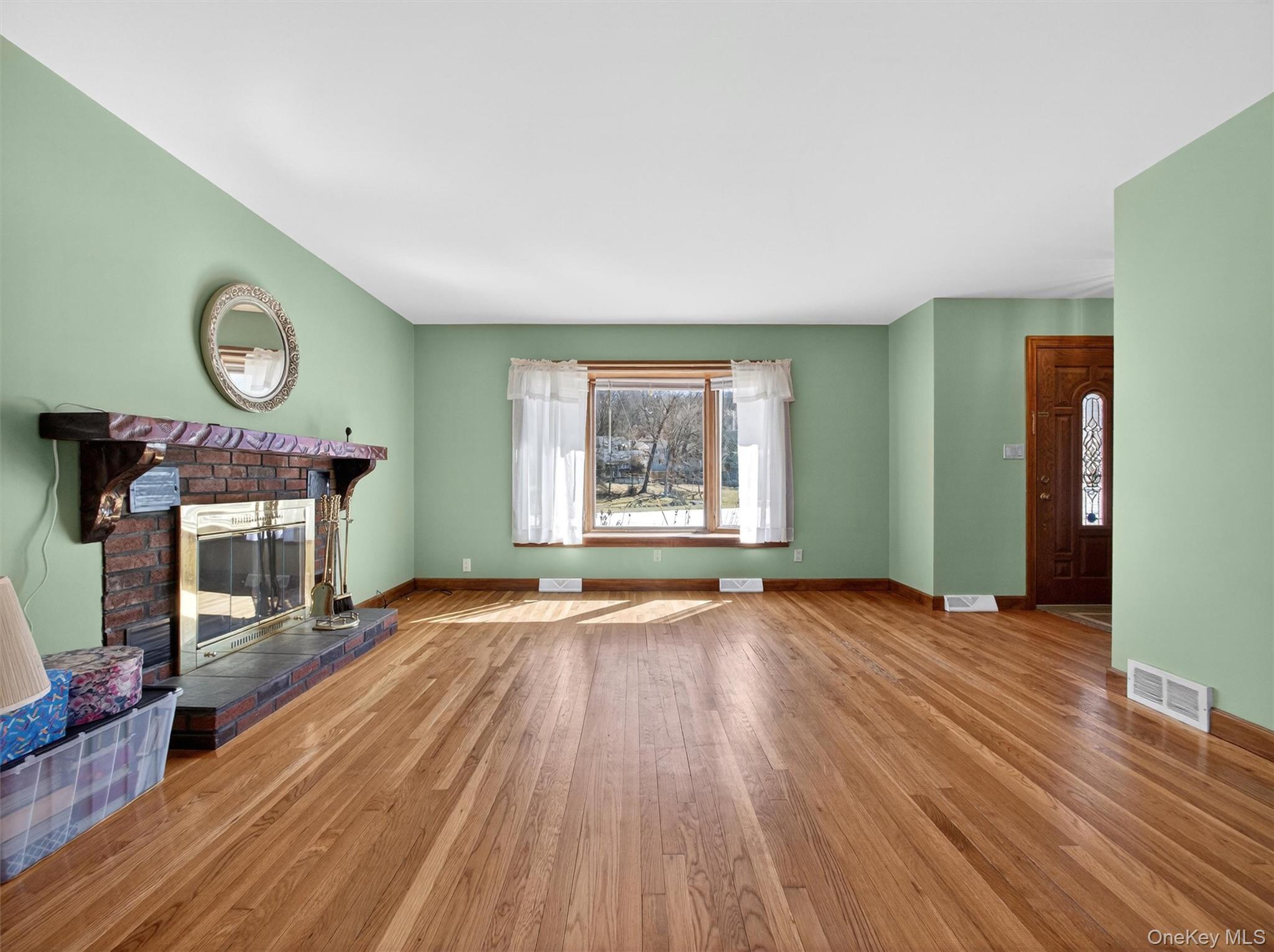 Single Family Greenway Rockland County, NY 10974, MLS-970555-16