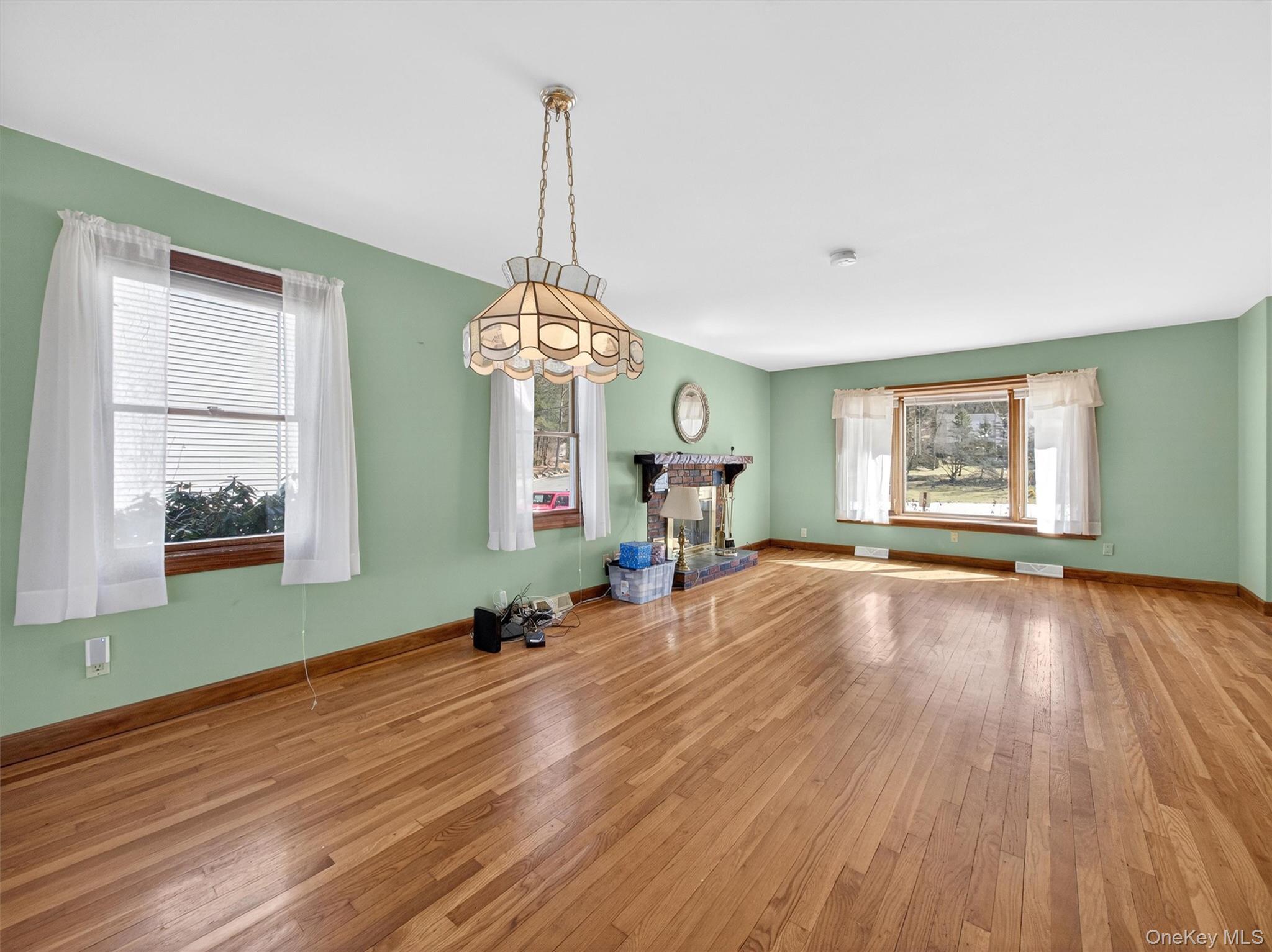 Single Family Greenway Rockland County, NY 10974, MLS-970555-18