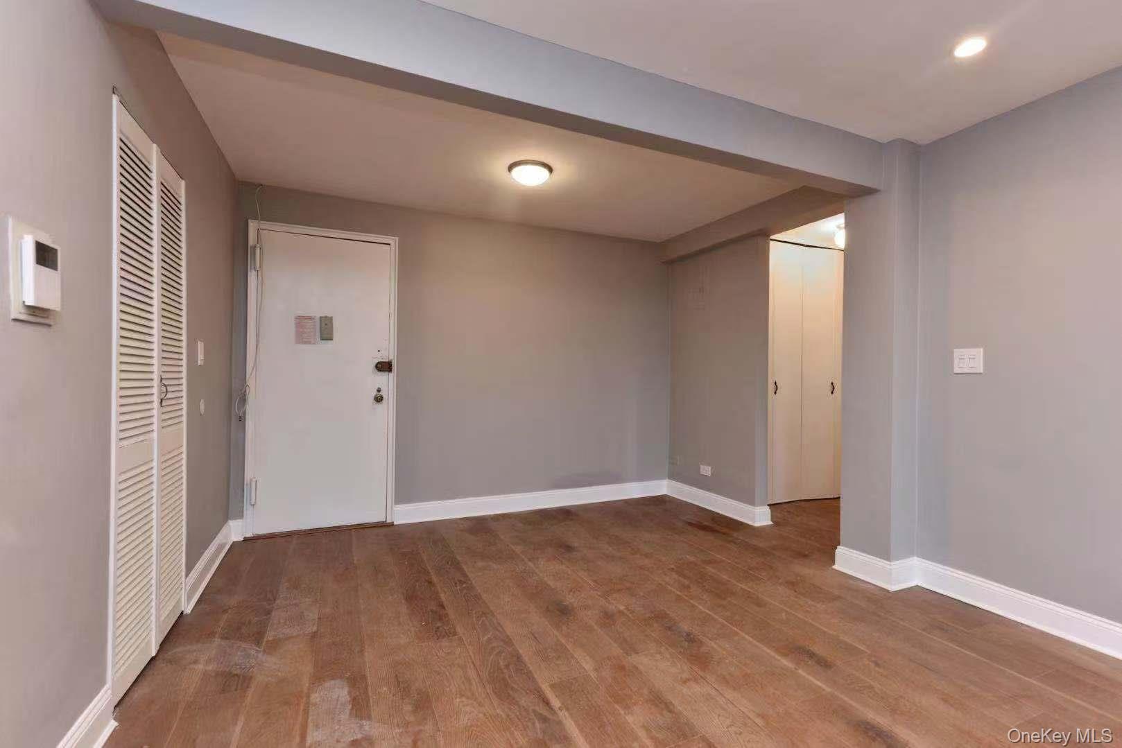 Condo Melbourne  Queens, NY 11367, MLS-970563-6