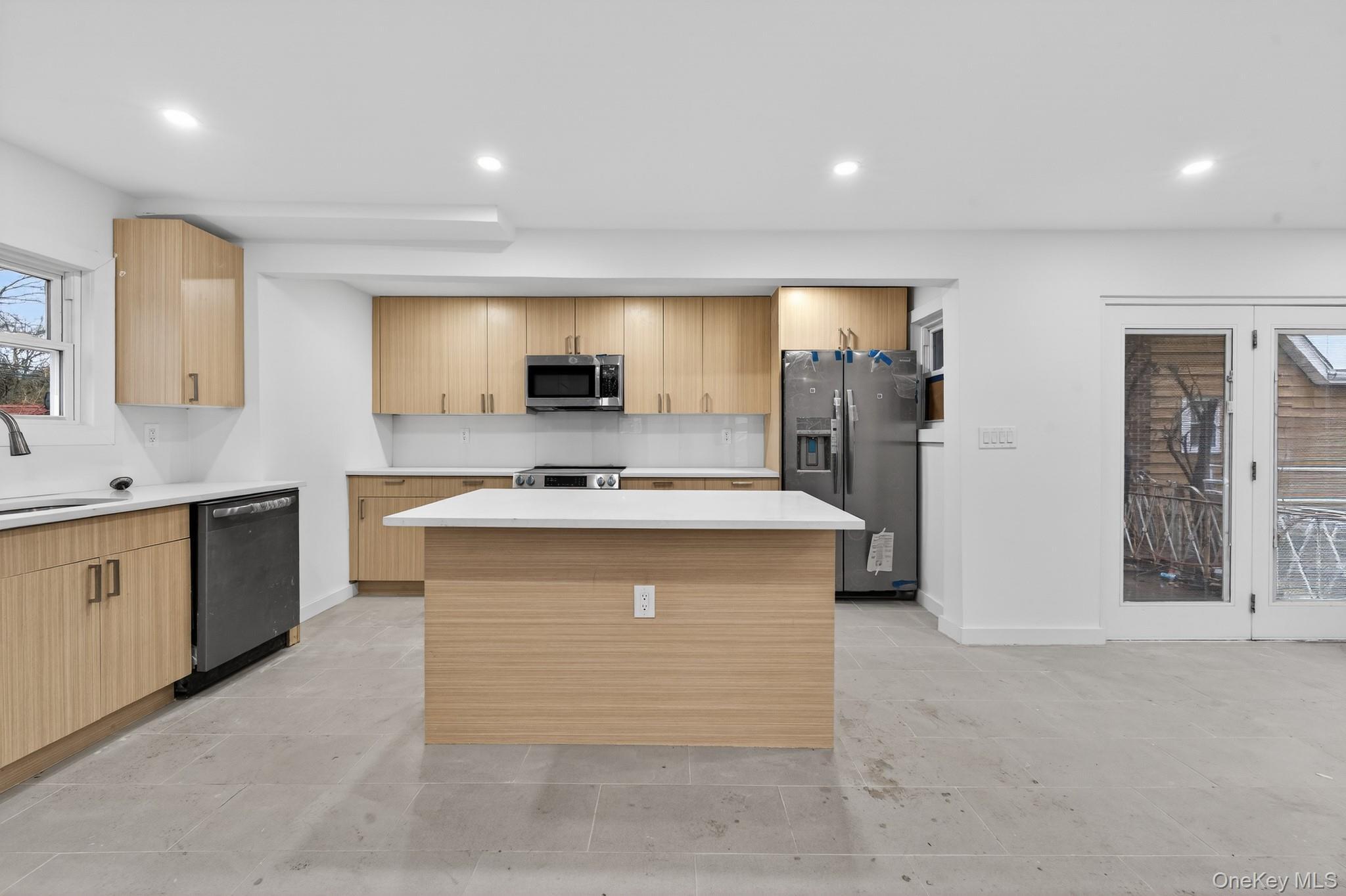 Single Family Fearn  Bronx, NY 10465, MLS-970575-4