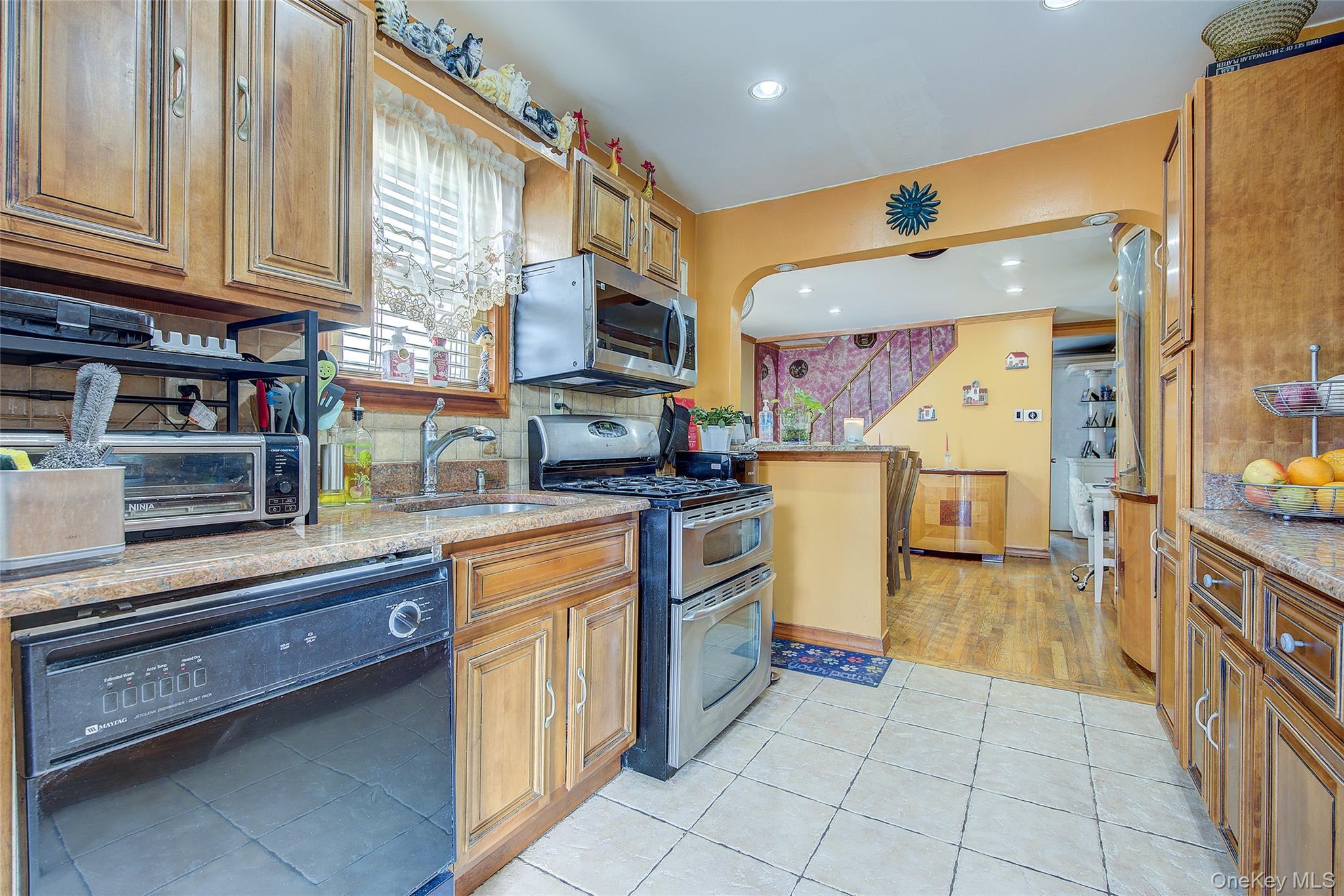 Single Family 95th  Queens, NY 11417, MLS-970588-16