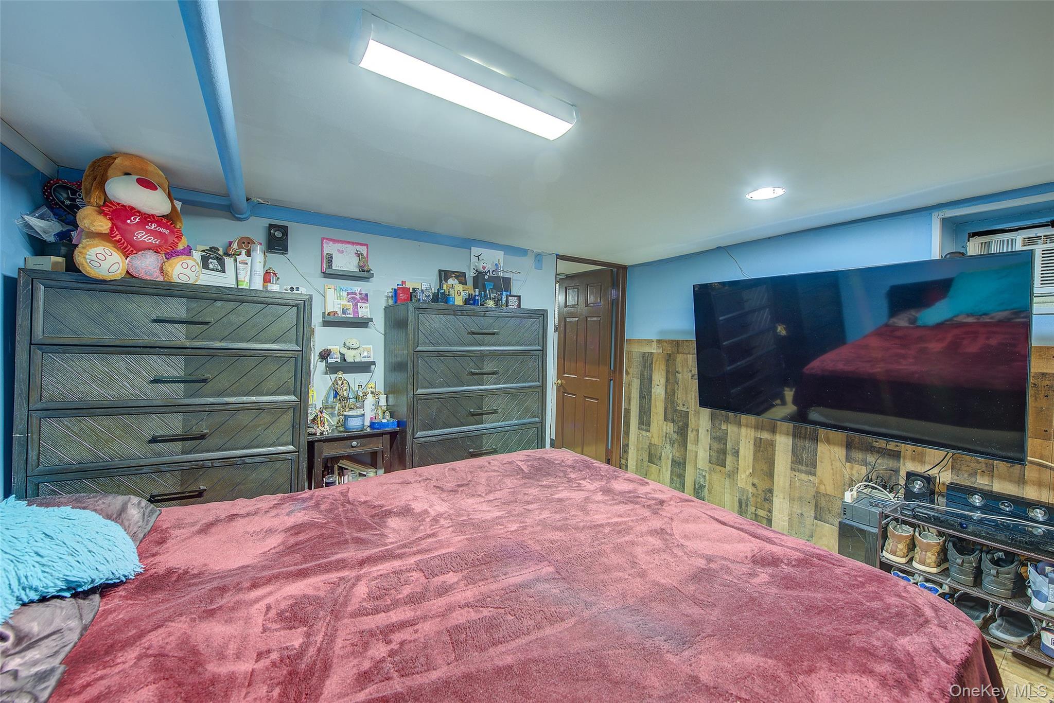 Single Family 95th  Queens, NY 11417, MLS-970588-35