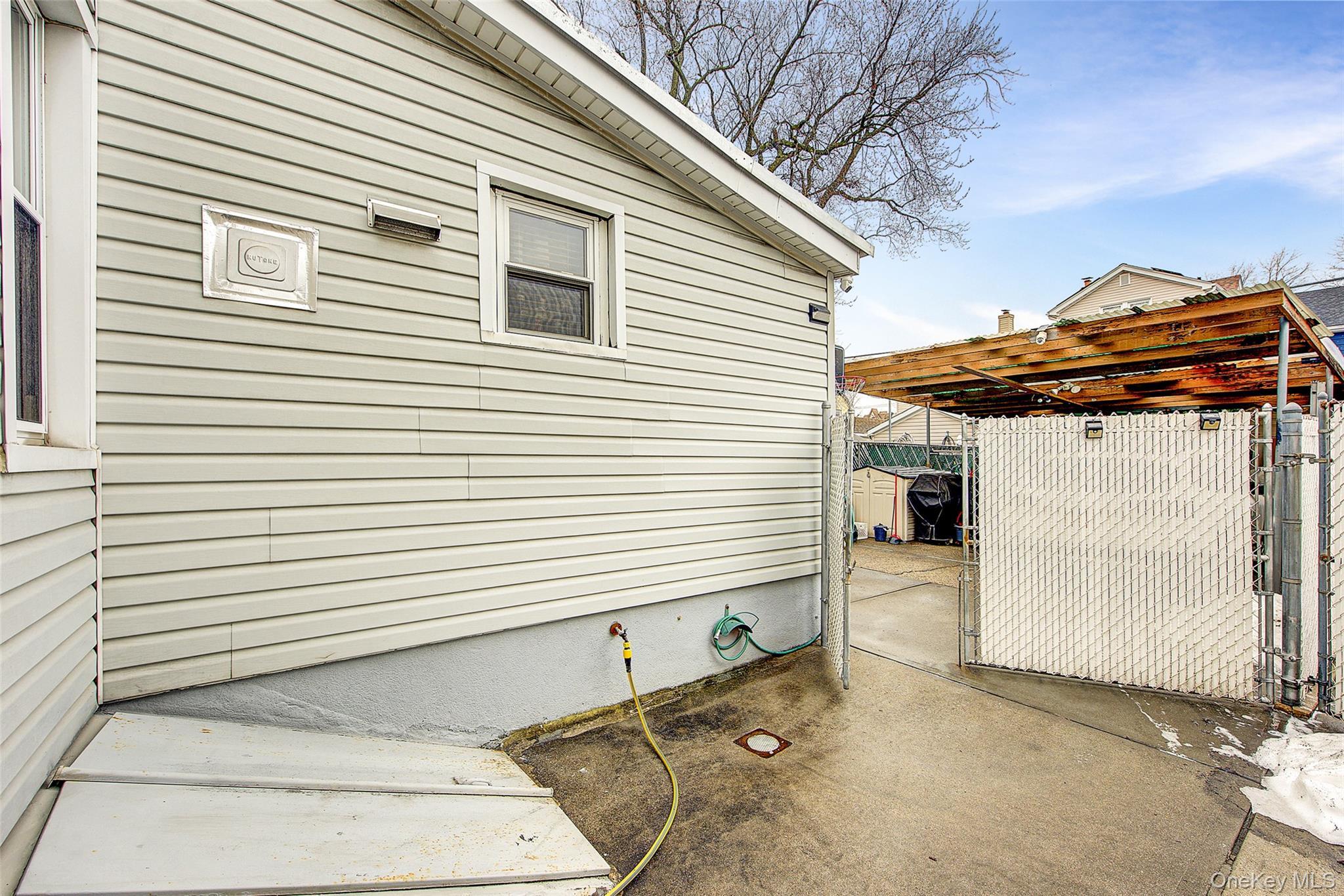 Single Family 95th  Queens, NY 11417, MLS-970588-41