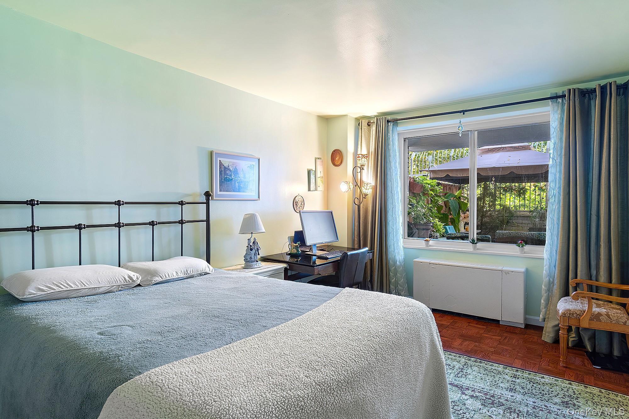 Coop Henry Hudson  Bronx, NY 10463, MLS-970605-14