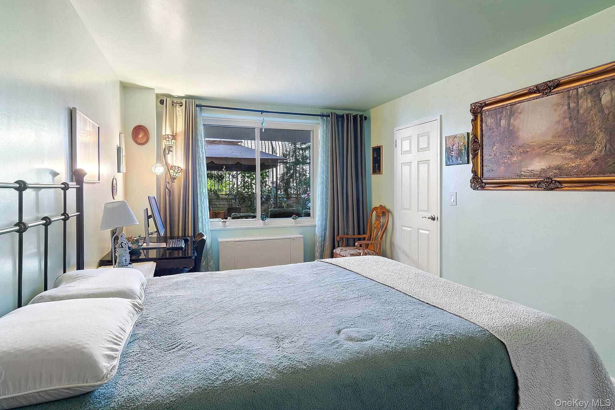 Coop Henry Hudson  Bronx, NY 10463, MLS-970605-15