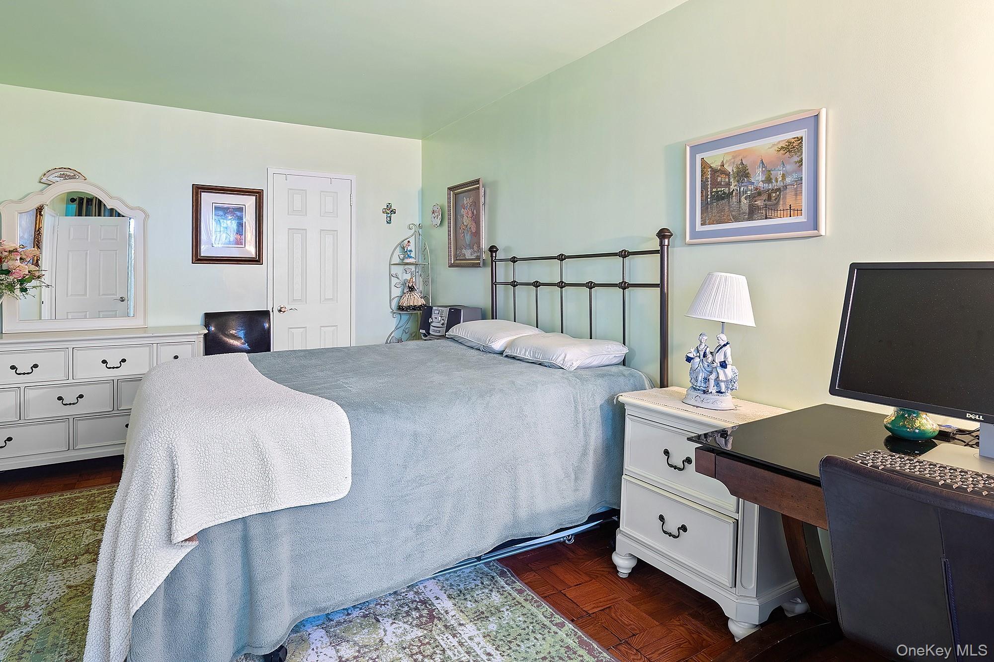 Coop Henry Hudson  Bronx, NY 10463, MLS-970605-17