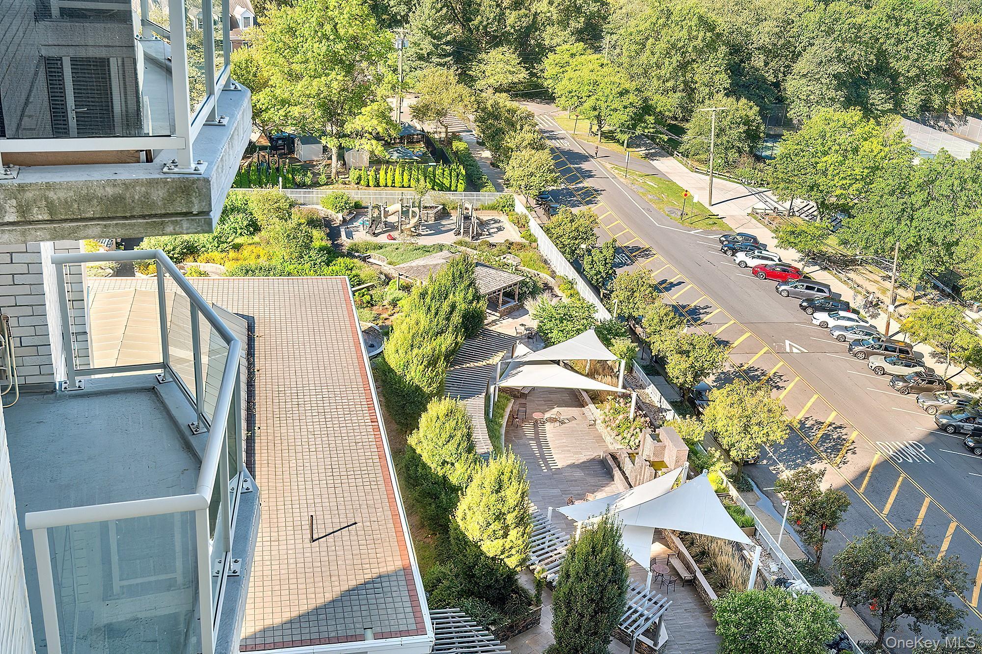 Coop Henry Hudson  Bronx, NY 10463, MLS-970605-24