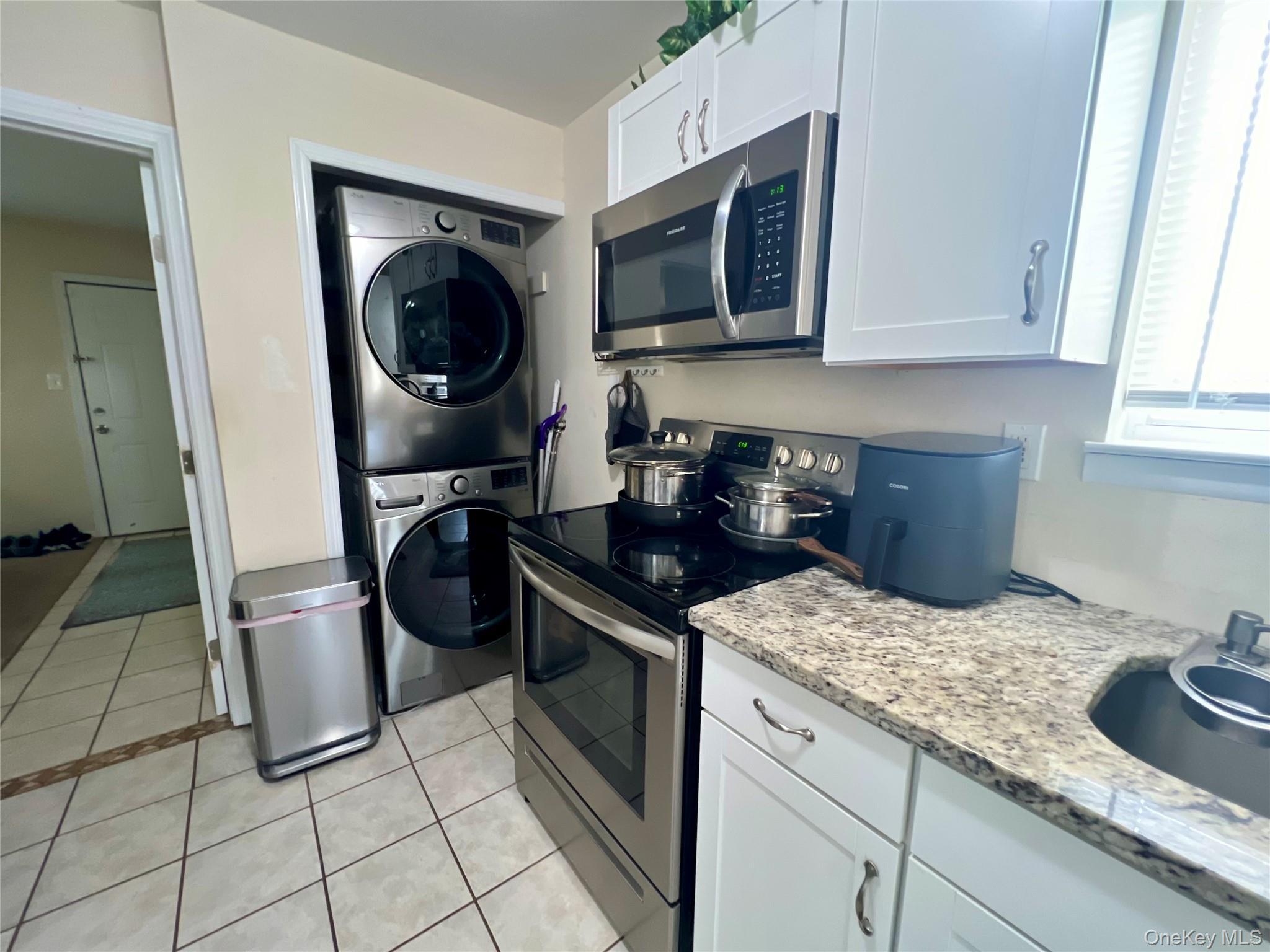 Single Family Rutland  Suffolk County, NY 11950, MLS-970614-10