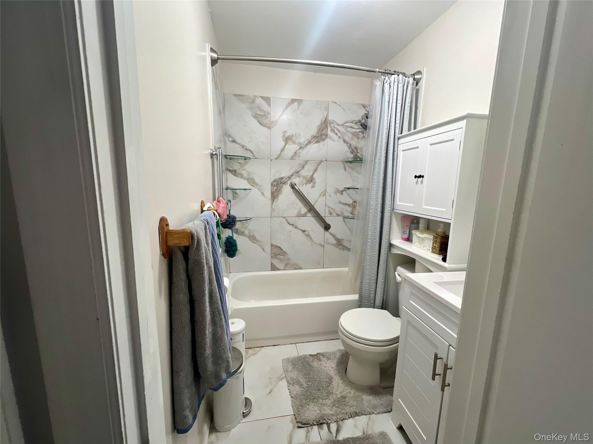 Single Family Rutland  Suffolk County, NY 11950, MLS-970614-7