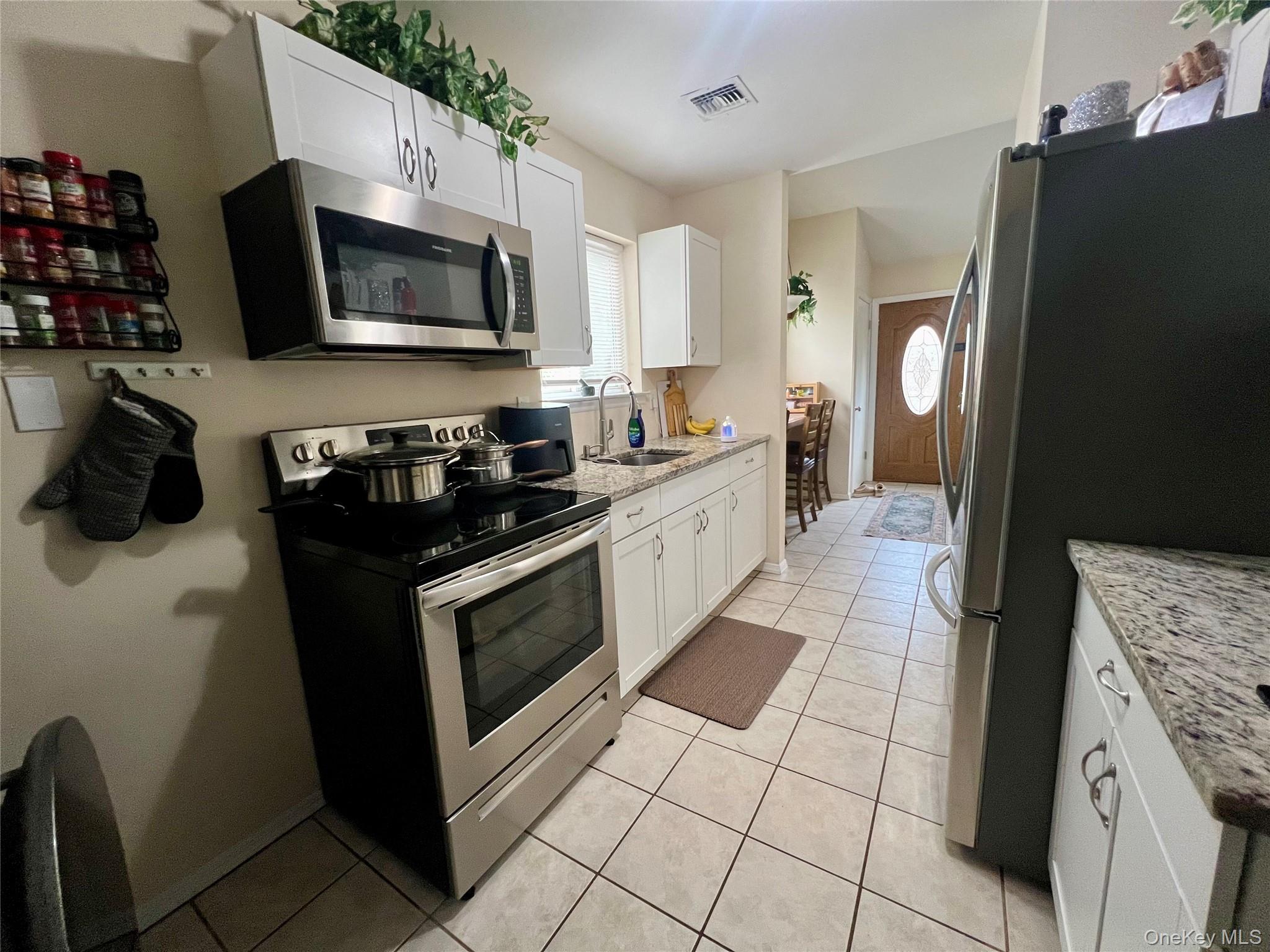 Single Family Rutland  Suffolk County, NY 11950, MLS-970614-9