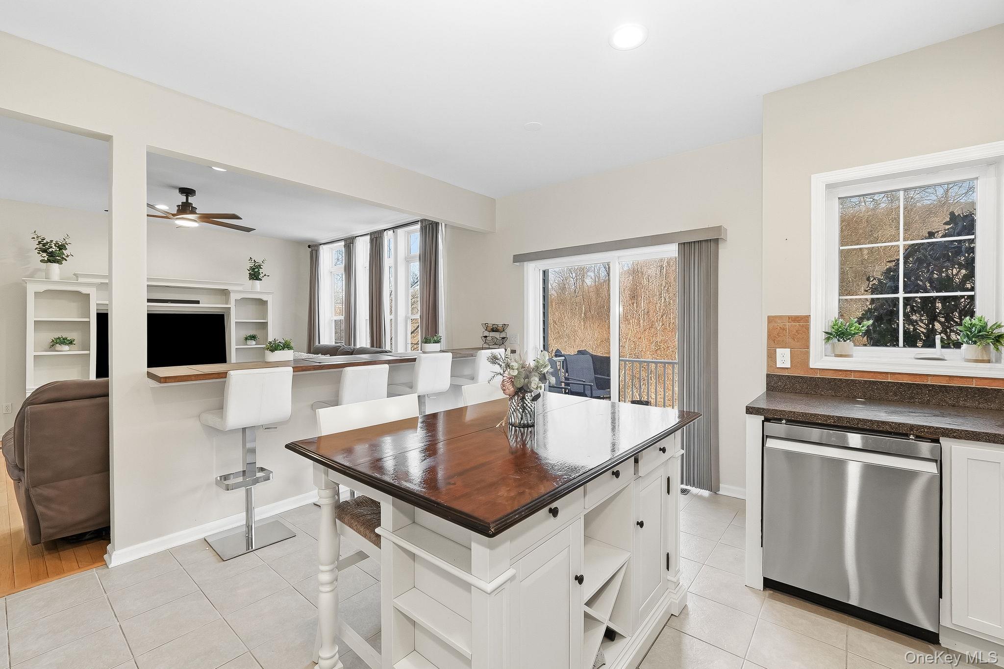 Condo Clearwater  Dutchess County, NY 12508, MLS-970622-14