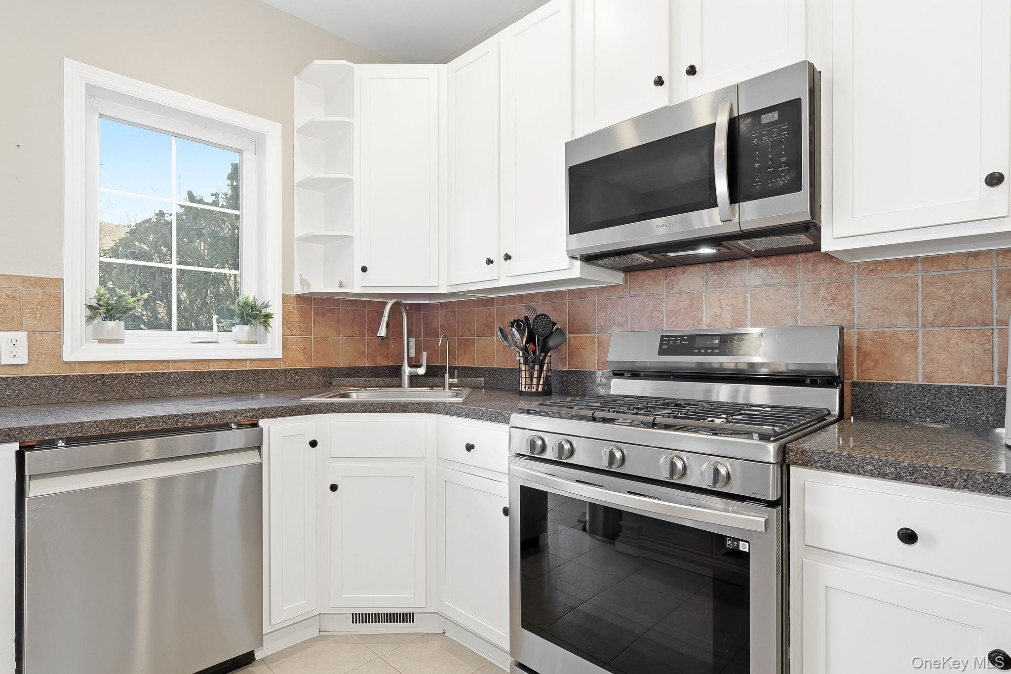 Condo Clearwater  Dutchess County, NY 12508, MLS-970622-17