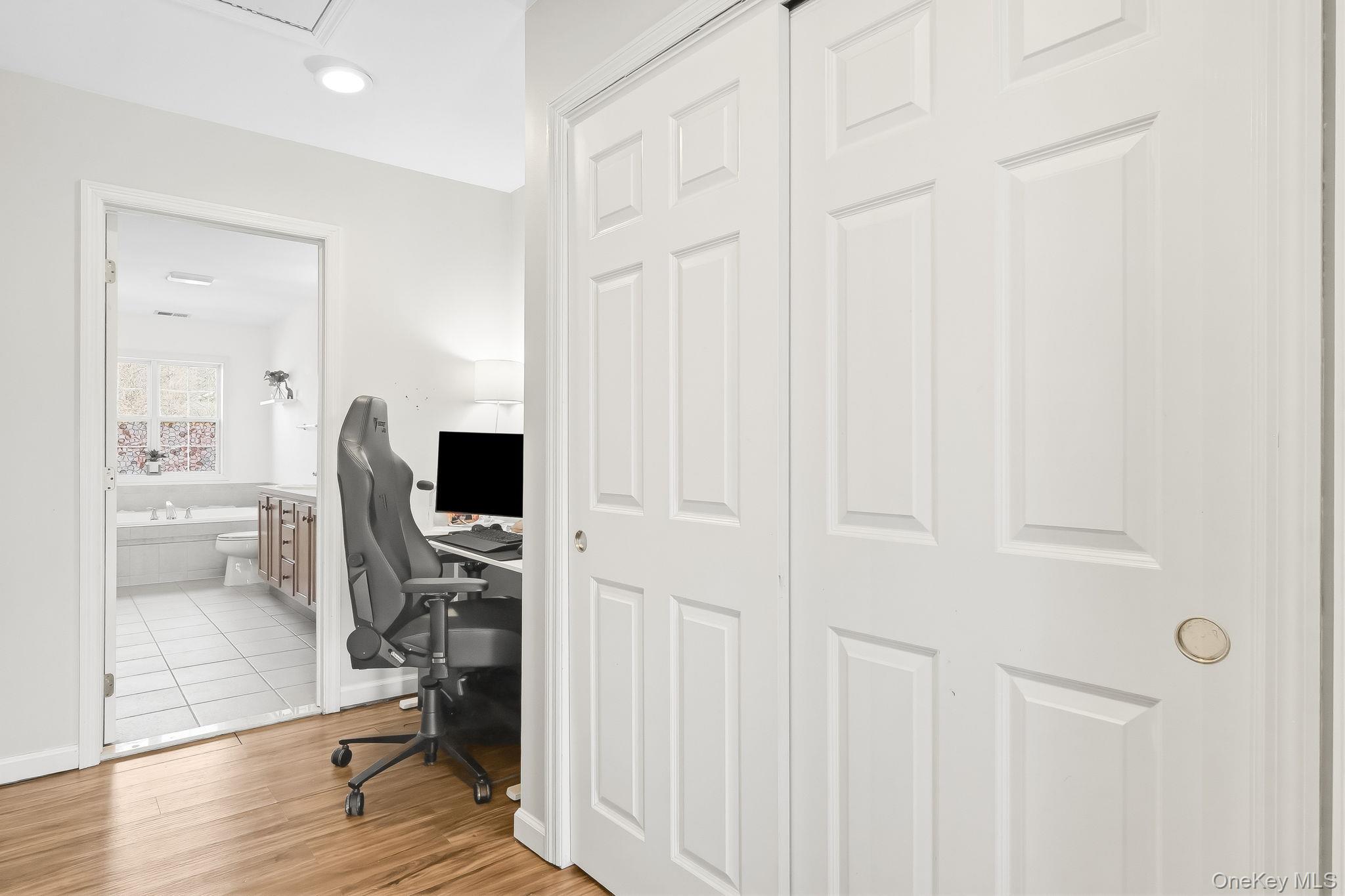 Condo Clearwater  Dutchess County, NY 12508, MLS-970622-24